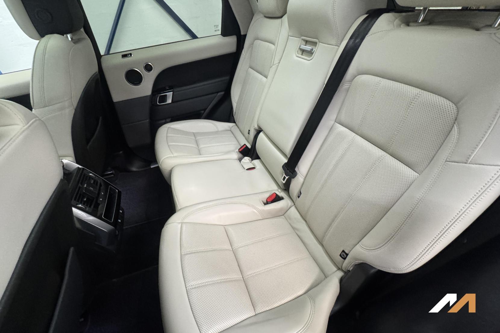 Land Rover Range Rover Sport 3.0 D300 MHEV HSE Silver SUV 5dr Diesel Auto 4WD Euro 6 (s/s) (300 ps)