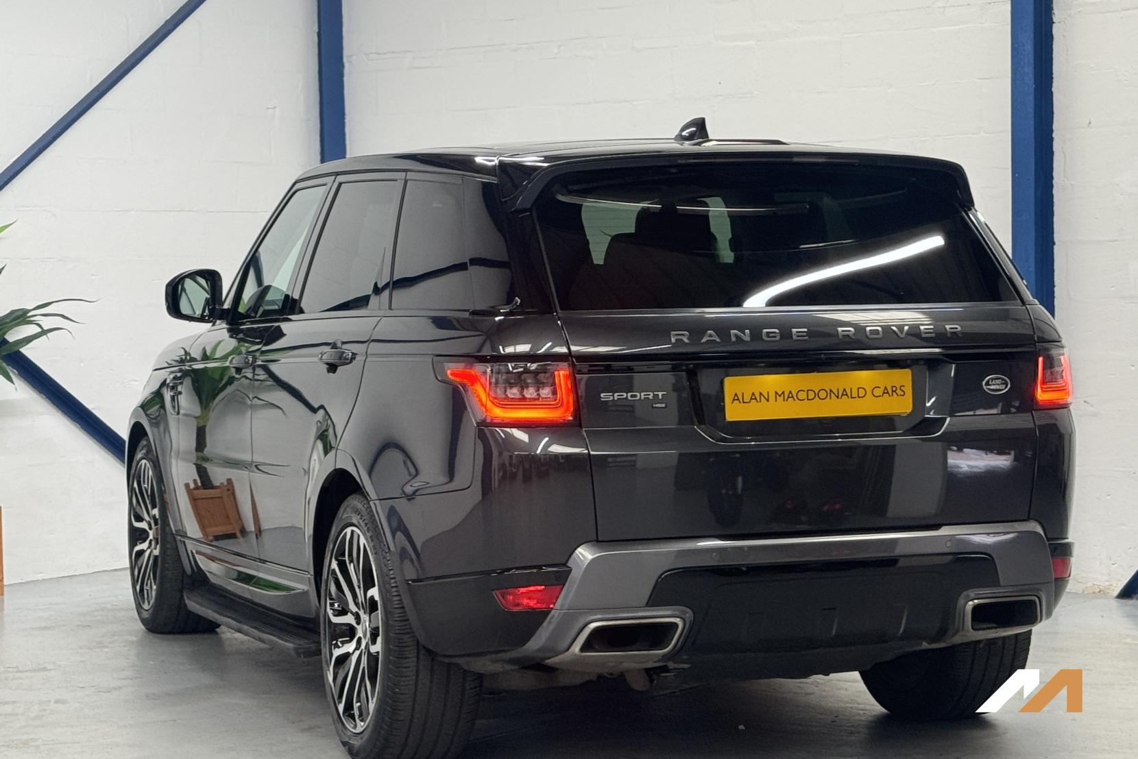 Land Rover Range Rover Sport 3.0 D300 MHEV HSE Silver SUV 5dr Diesel Auto 4WD Euro 6 (s/s) (300 ps)