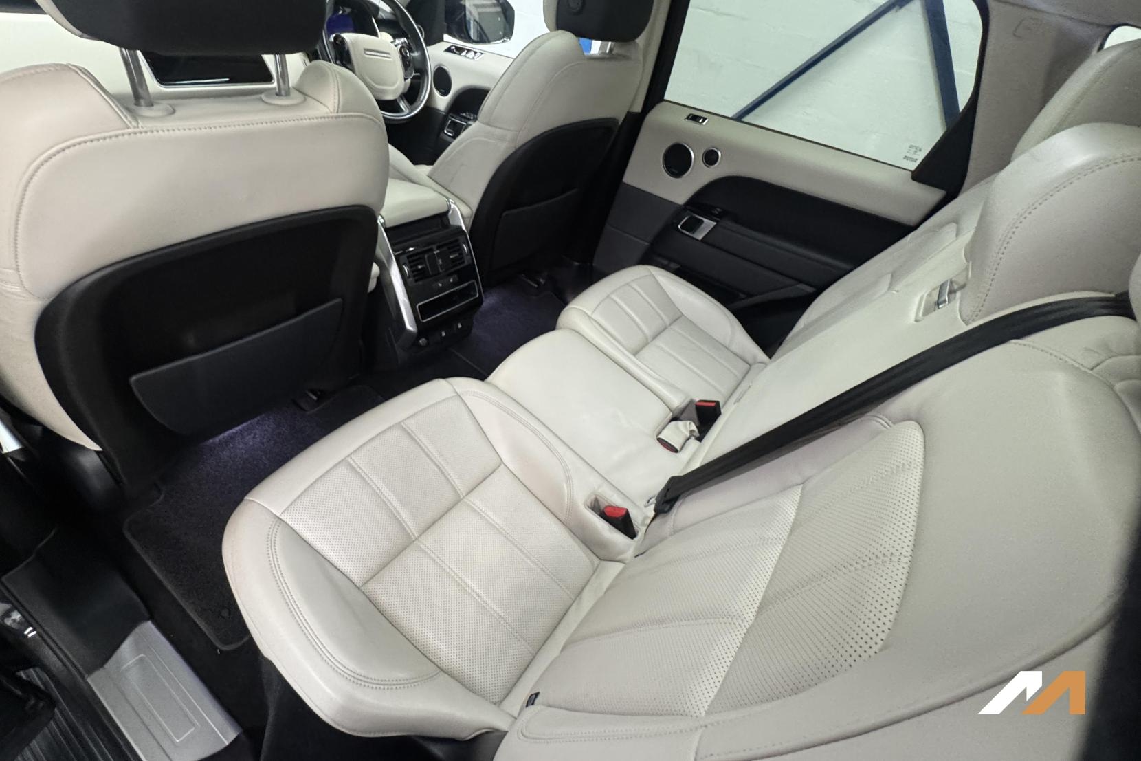 Land Rover Range Rover Sport 3.0 D300 MHEV HSE Silver SUV 5dr Diesel Auto 4WD Euro 6 (s/s) (300 ps)