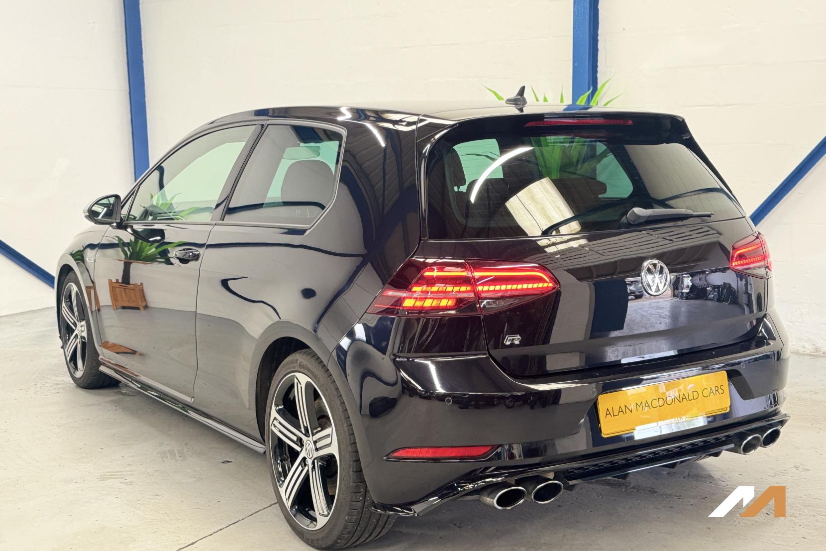 Volkswagen Golf 2.0 TSI BlueMotion Tech R Hatchback 3dr Petrol DSG 4Motion Euro 6 (s/s) (310 ps)