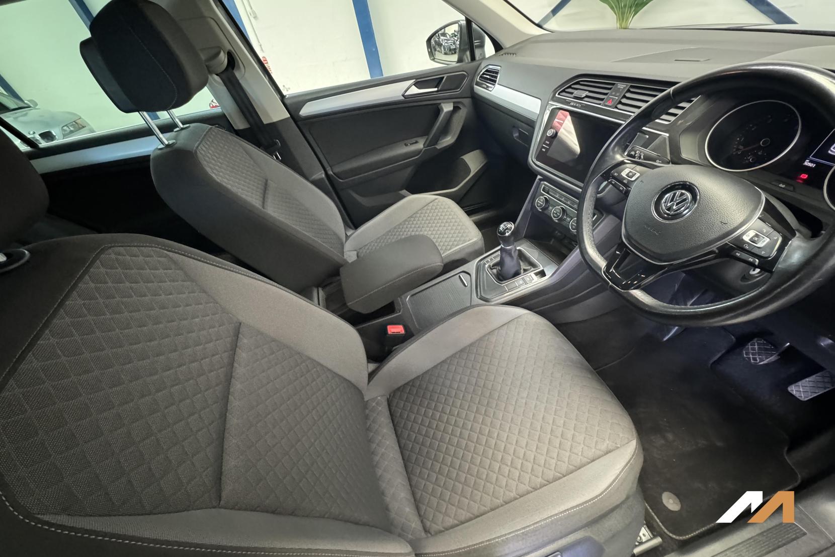 Volkswagen Tiguan 1.4 TSI SE Navigation SUV 5dr Petrol Manual Euro 6 (s/s) (125 ps)