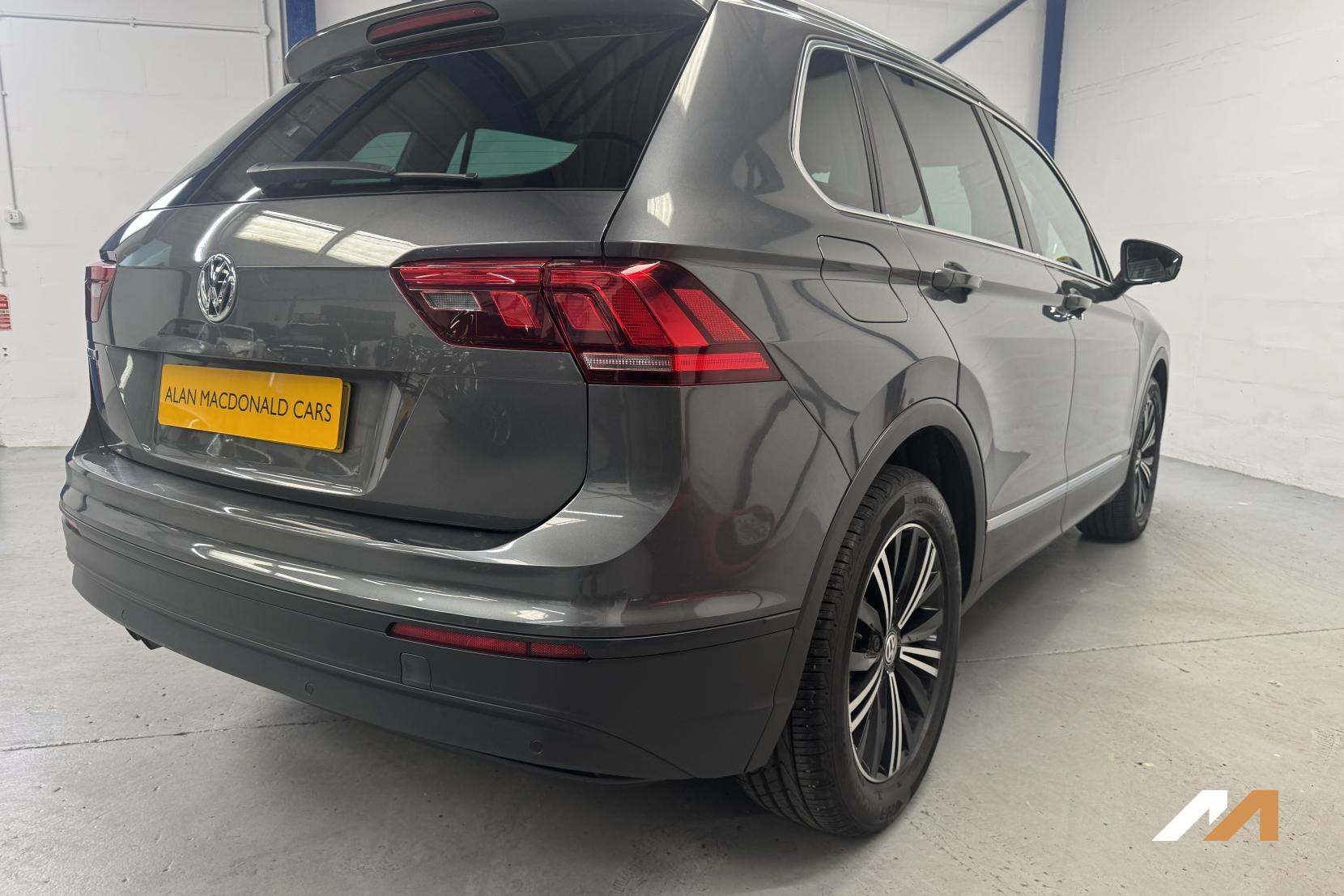 Volkswagen Tiguan 1.4 TSI SE Navigation SUV 5dr Petrol Manual Euro 6 (s/s) (125 ps)