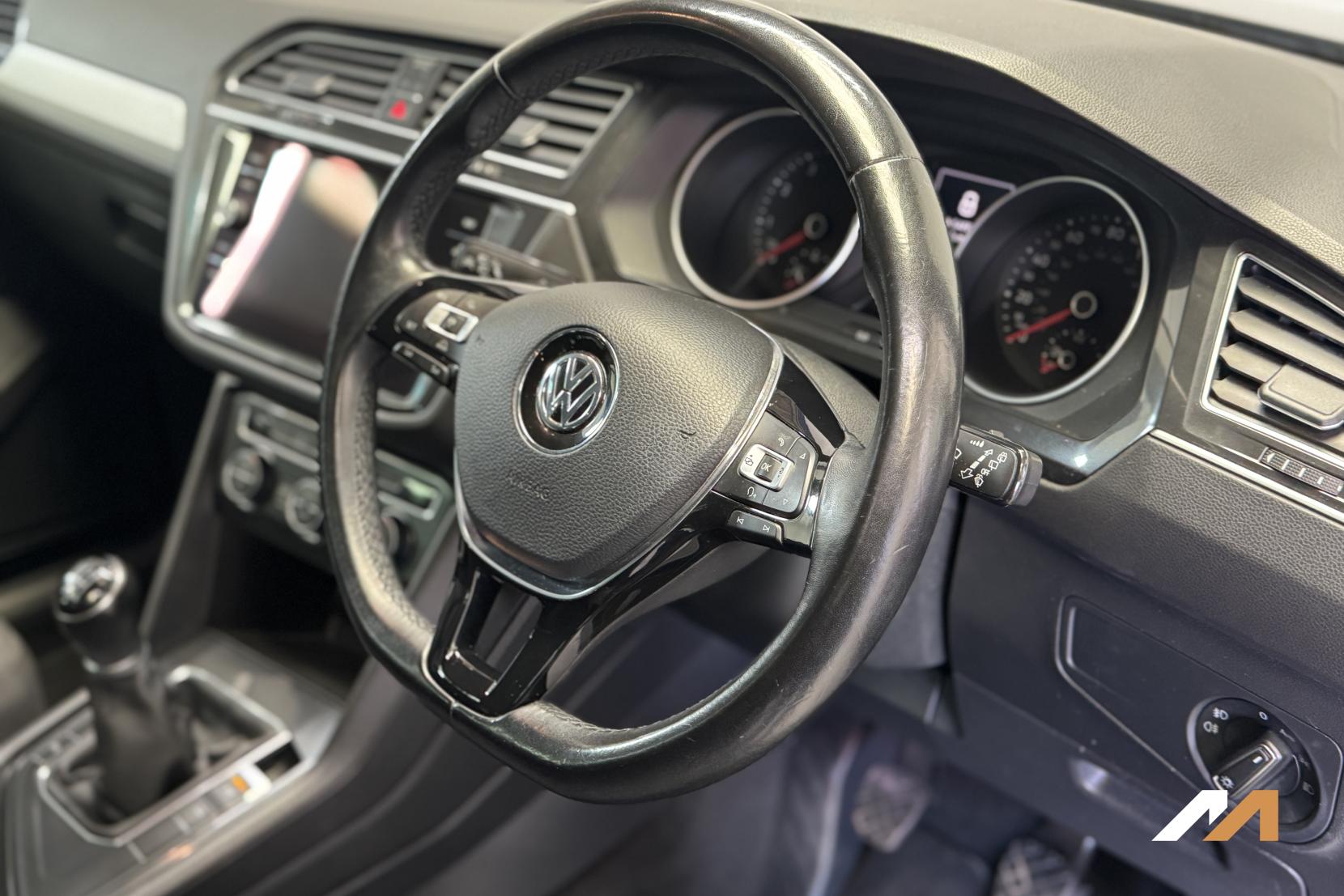 Volkswagen Tiguan 1.4 TSI SE Navigation SUV 5dr Petrol Manual Euro 6 (s/s) (125 ps)