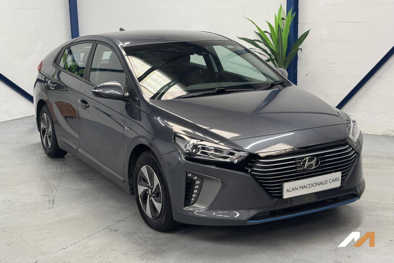 Hyundai IONIQ 1.6 h-GDi GPF SE Hatchback 5dr Petrol Hybrid DCT Euro 6 (s/s) (141 ps)