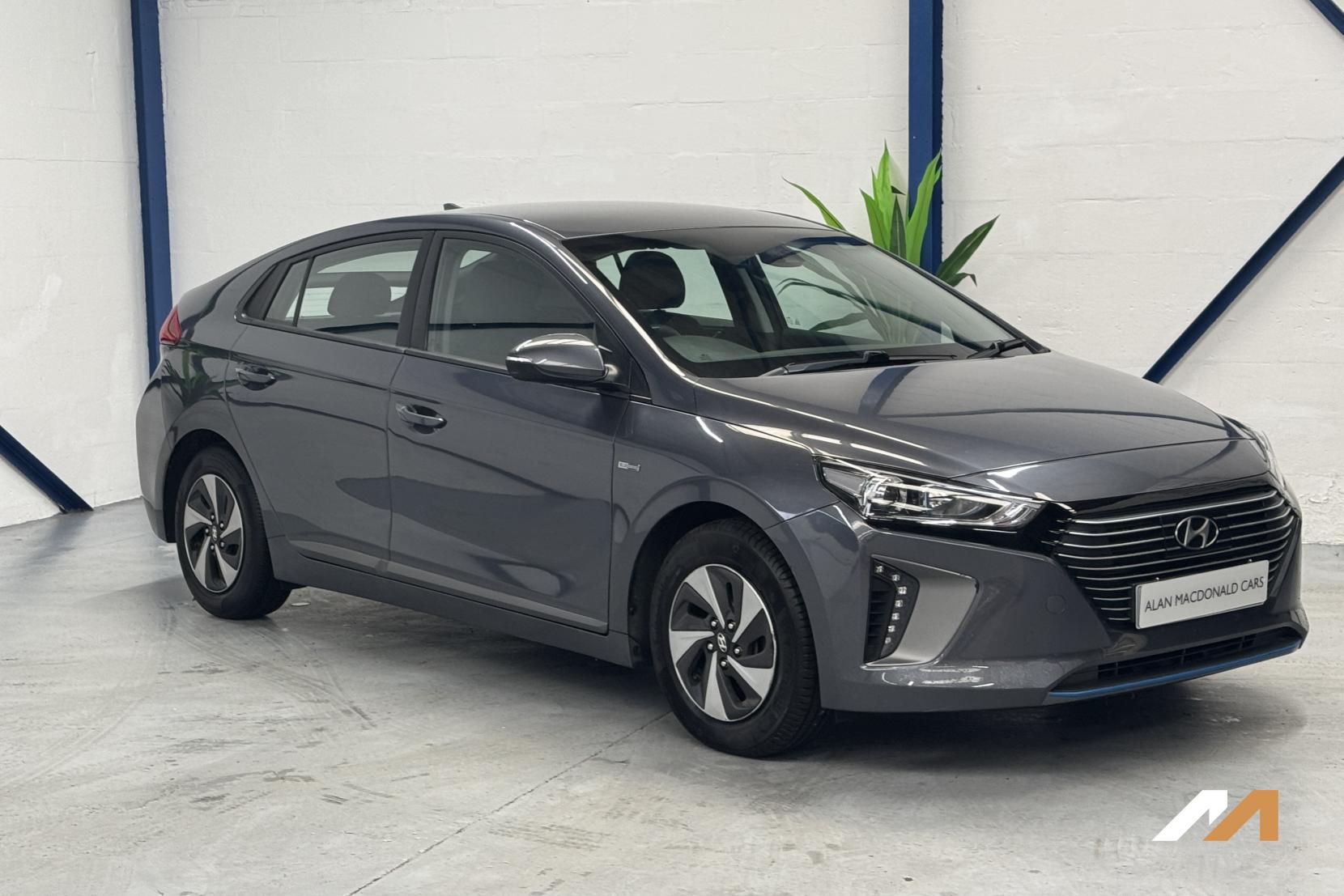 Hyundai IONIQ 1.6 h-GDi GPF SE Hatchback 5dr Petrol Hybrid DCT Euro 6 (s/s) (141 ps)