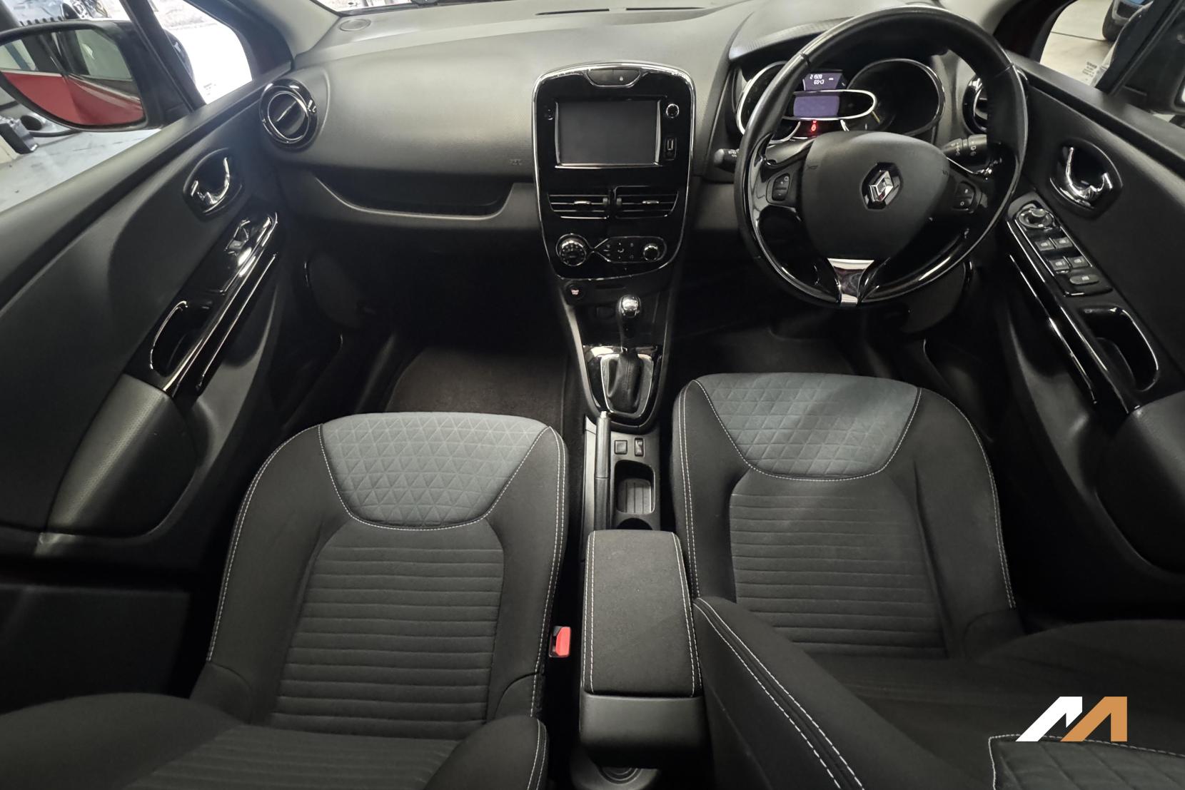 Renault Clio 1.5 dCi Dynamique S MediaNav Hatchback 5dr Diesel EDC Euro 5 (90 ps)