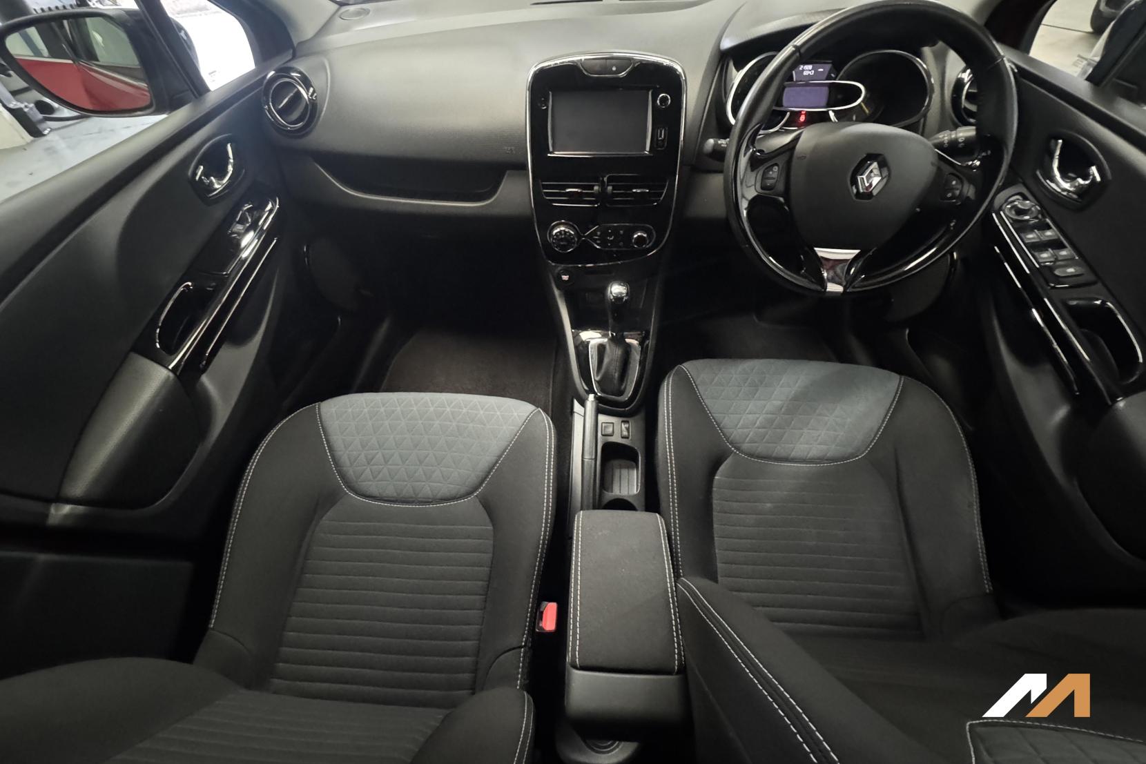 Renault Clio 1.5 dCi Dynamique S MediaNav Hatchback 5dr Diesel EDC Euro 5 (90 ps)