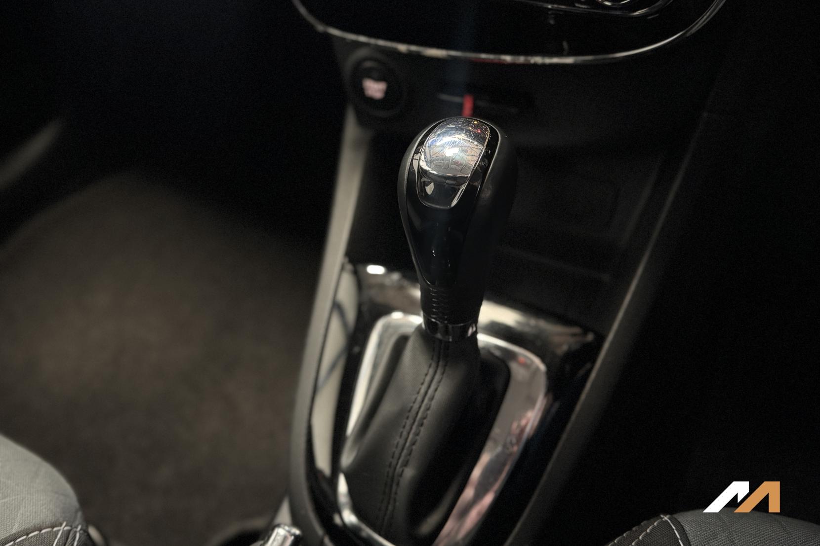 Renault Clio 1.5 dCi Dynamique S MediaNav Hatchback 5dr Diesel EDC Euro 5 (90 ps)