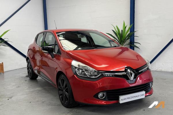 Renault Clio 1.5 dCi Dynamique S MediaNav Hatchback 5dr Diesel EDC Euro 5 (90 ps)