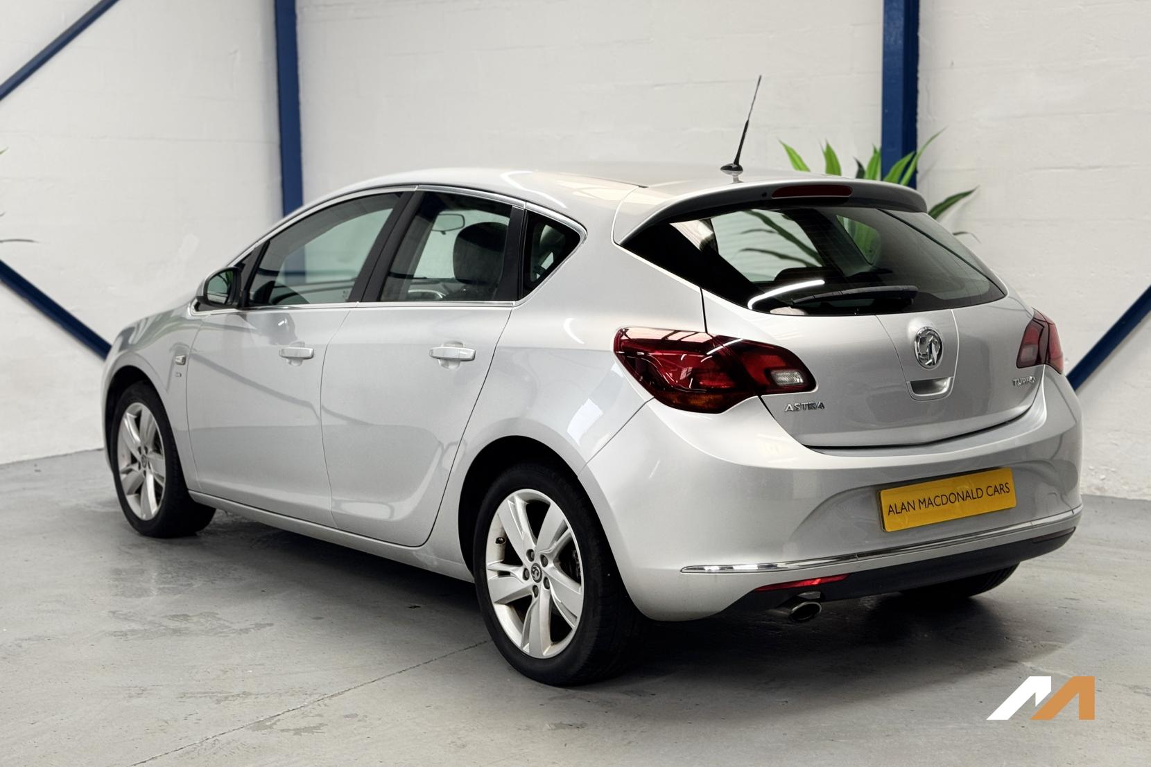 Vauxhall Astra 1.4i Turbo SRi Hatchback 5dr Petrol Manual Euro 6 (140 ps)