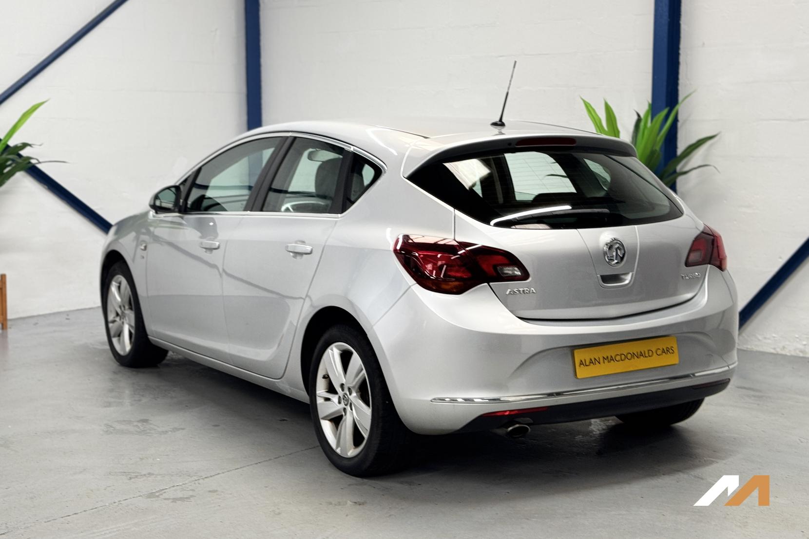 Vauxhall Astra 1.4i Turbo SRi Hatchback 5dr Petrol Manual Euro 6 (140 ps)