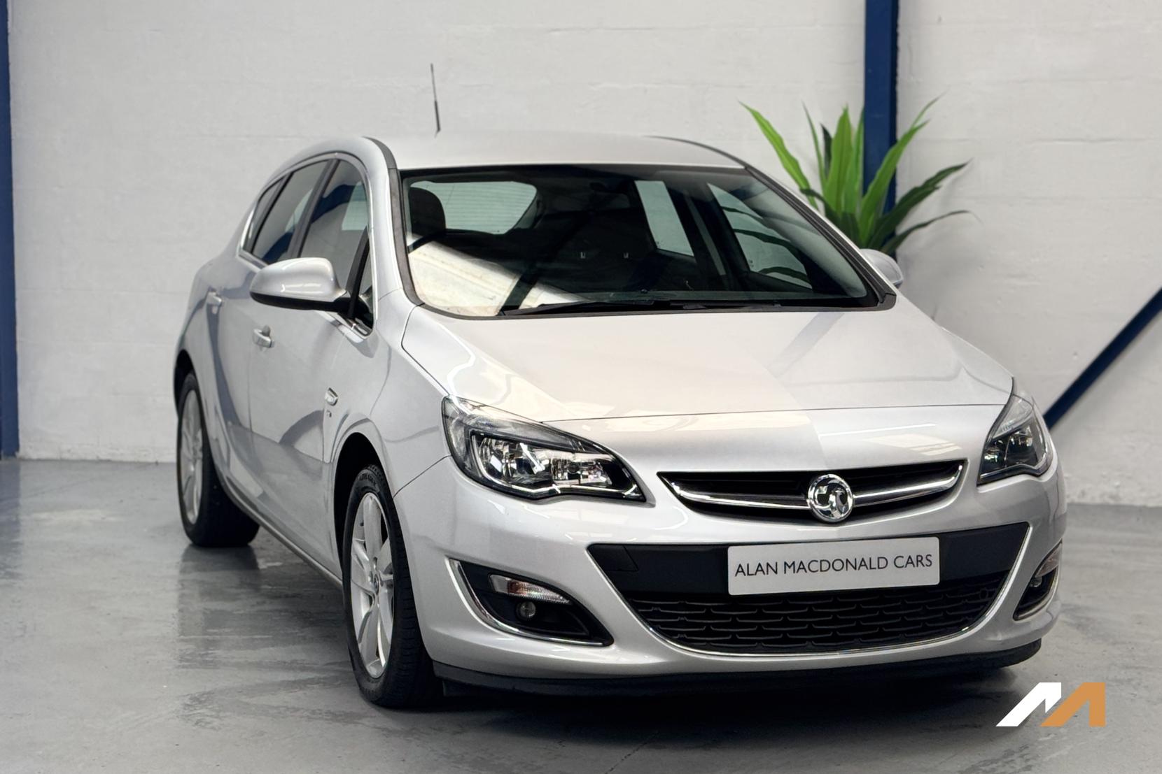 Vauxhall Astra 1.4i Turbo SRi Hatchback 5dr Petrol Manual Euro 6 (140 ps)