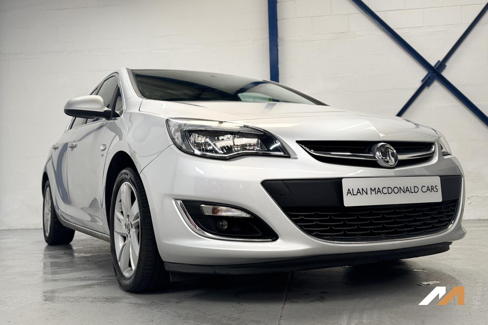 Vauxhall Astra 1.4i Turbo SRi Hatchback 5dr Petrol Manual Euro 6 (140 ps)