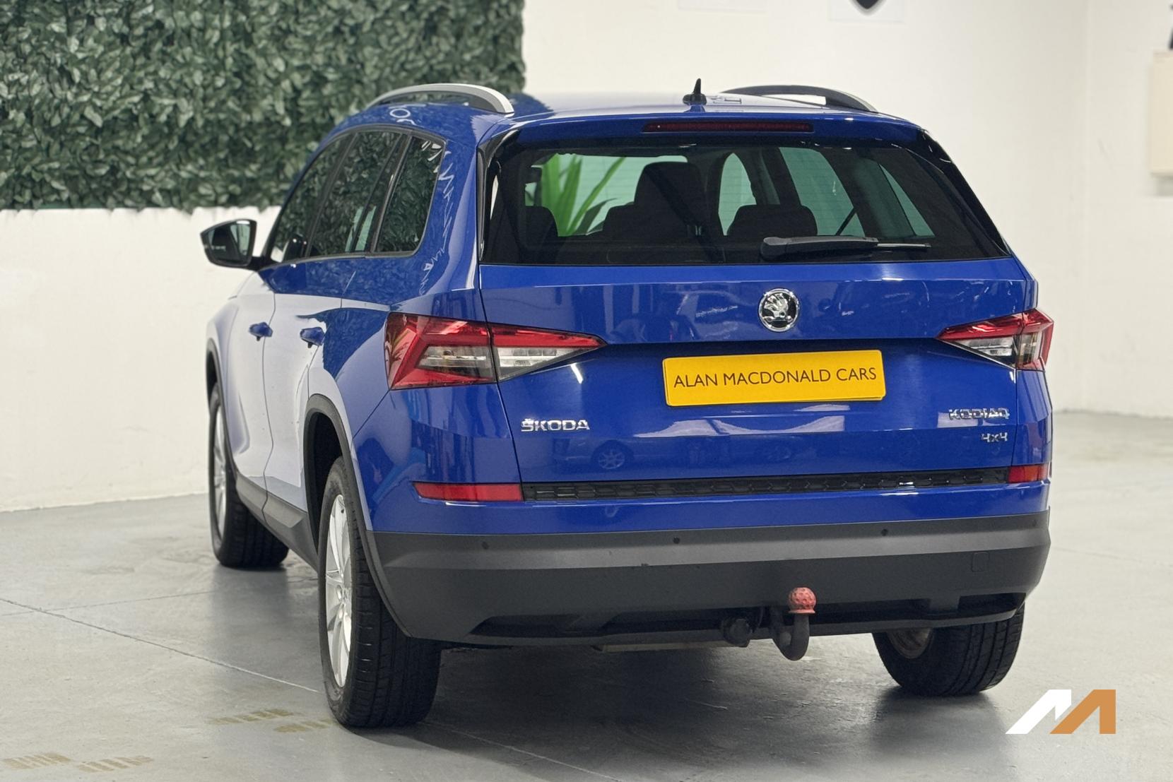 Skoda Kodiaq 2.0 TDI SE SUV 5dr Diesel Manual 4WD Euro 6 (s/s) (5 Seat) (150 ps)