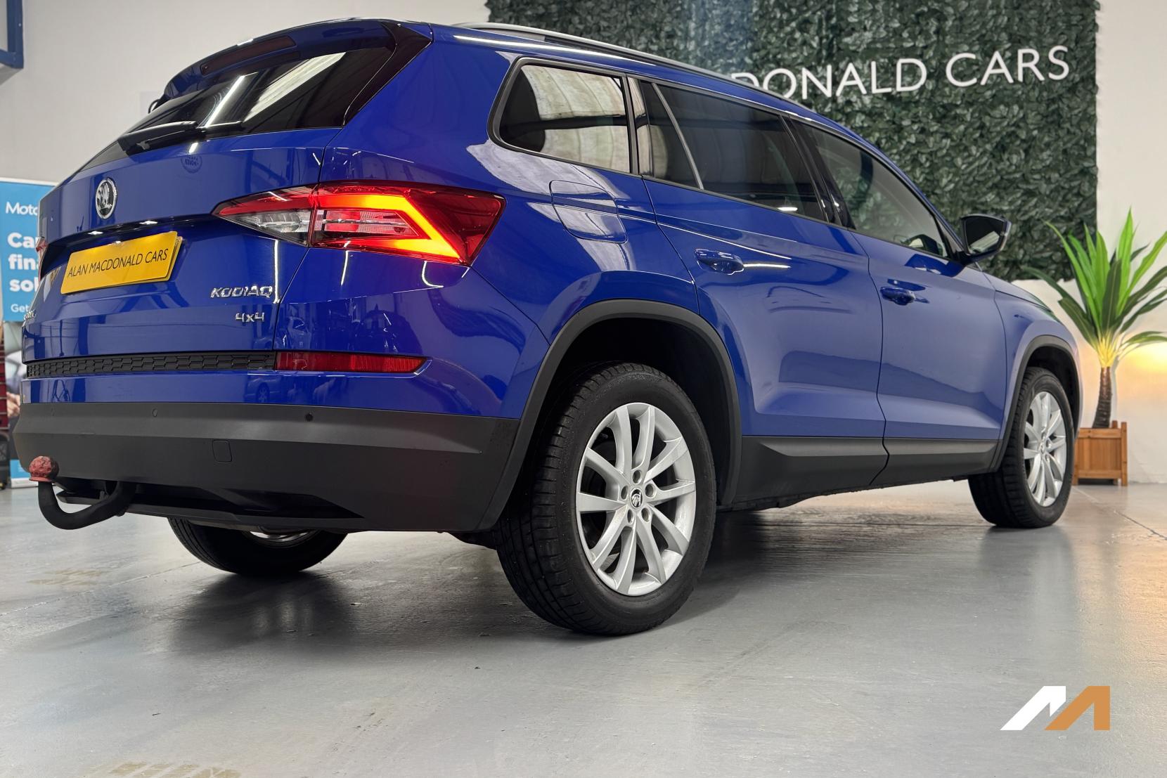 Skoda Kodiaq 2.0 TDI SE SUV 5dr Diesel Manual 4WD Euro 6 (s/s) (5 Seat) (150 ps)