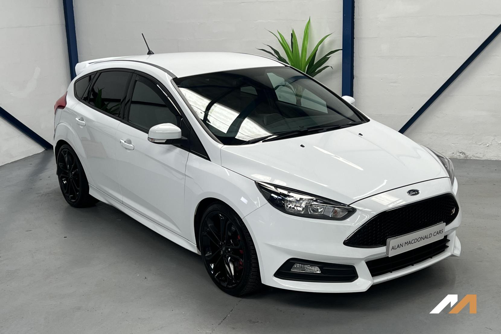 Ford Focus 2.0T EcoBoost ST-2 Hatchback 5dr Petrol Manual Euro 6 (s/s) (250 ps)