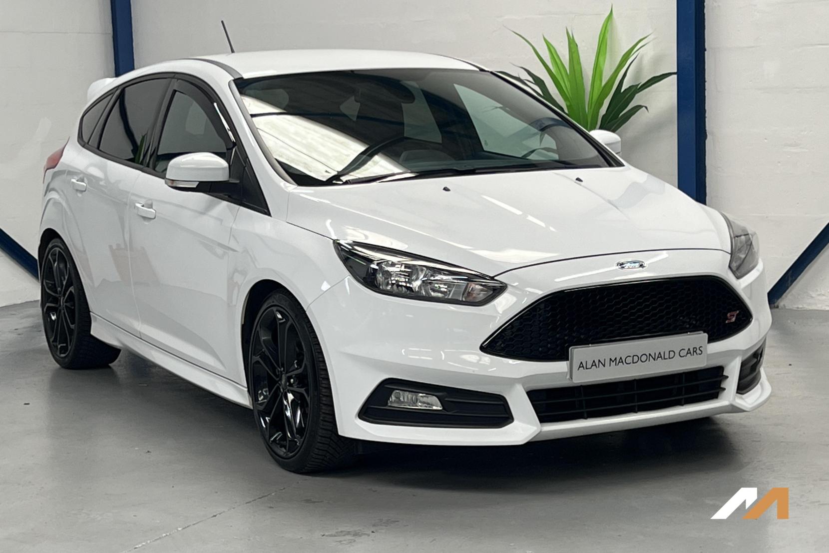 Ford Focus 2.0T EcoBoost ST-2 Hatchback 5dr Petrol Manual Euro 6 (s/s) (250 ps)