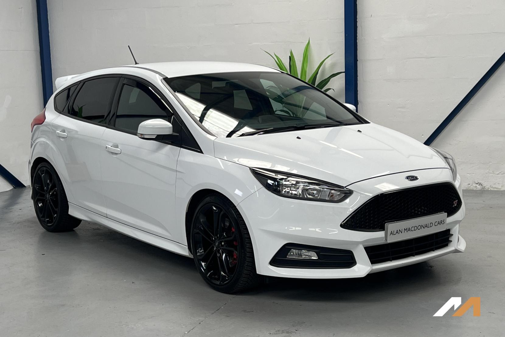 Ford Focus 2.0T EcoBoost ST-2 Hatchback 5dr Petrol Manual Euro 6 (s/s) (250 ps)