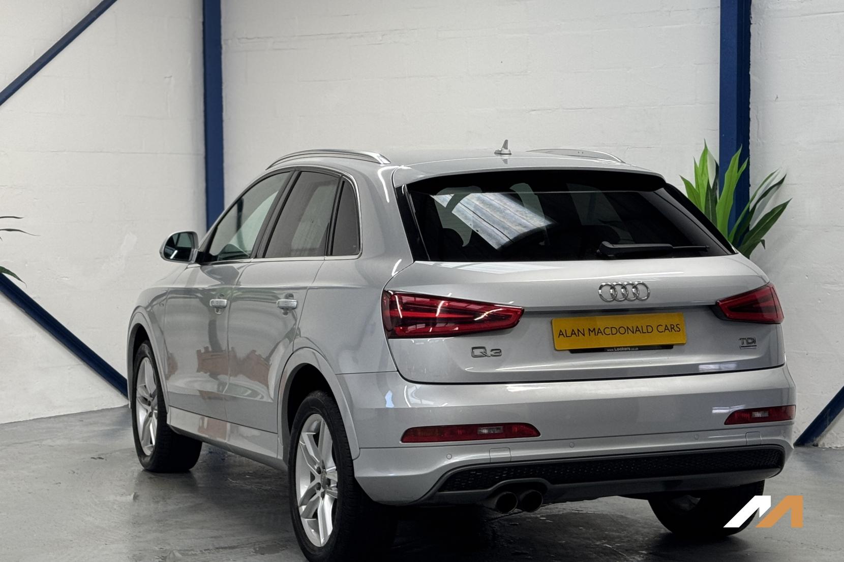 Audi Q3 2.0 TDI S line SUV 5dr Diesel S Tronic quattro Euro 5 (s/s) (177 ps)