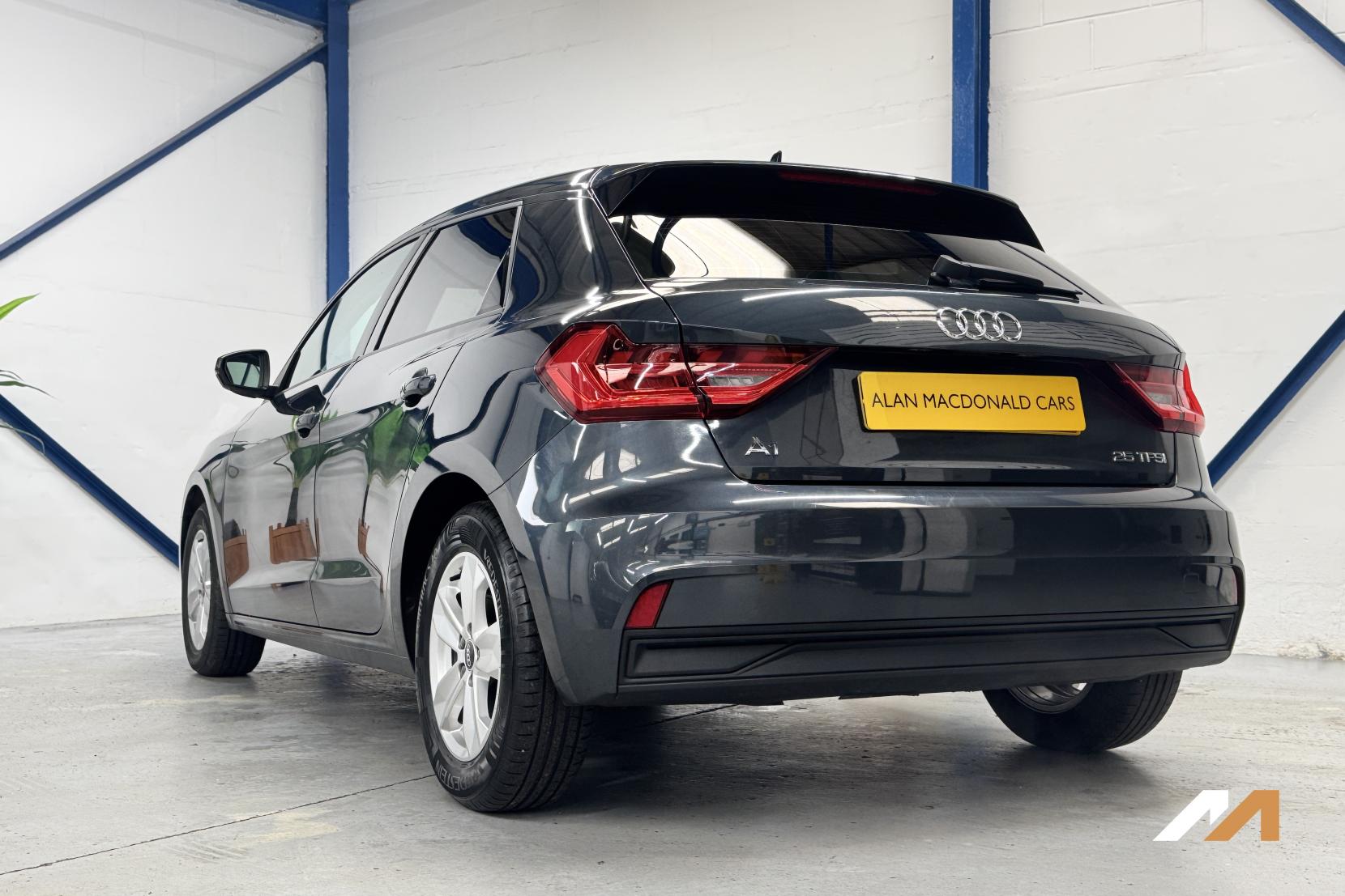 Audi A1 1.0 TFSI 25 Technik Sportback 5dr Petrol Manual Euro 6 (s/s) (95 ps)