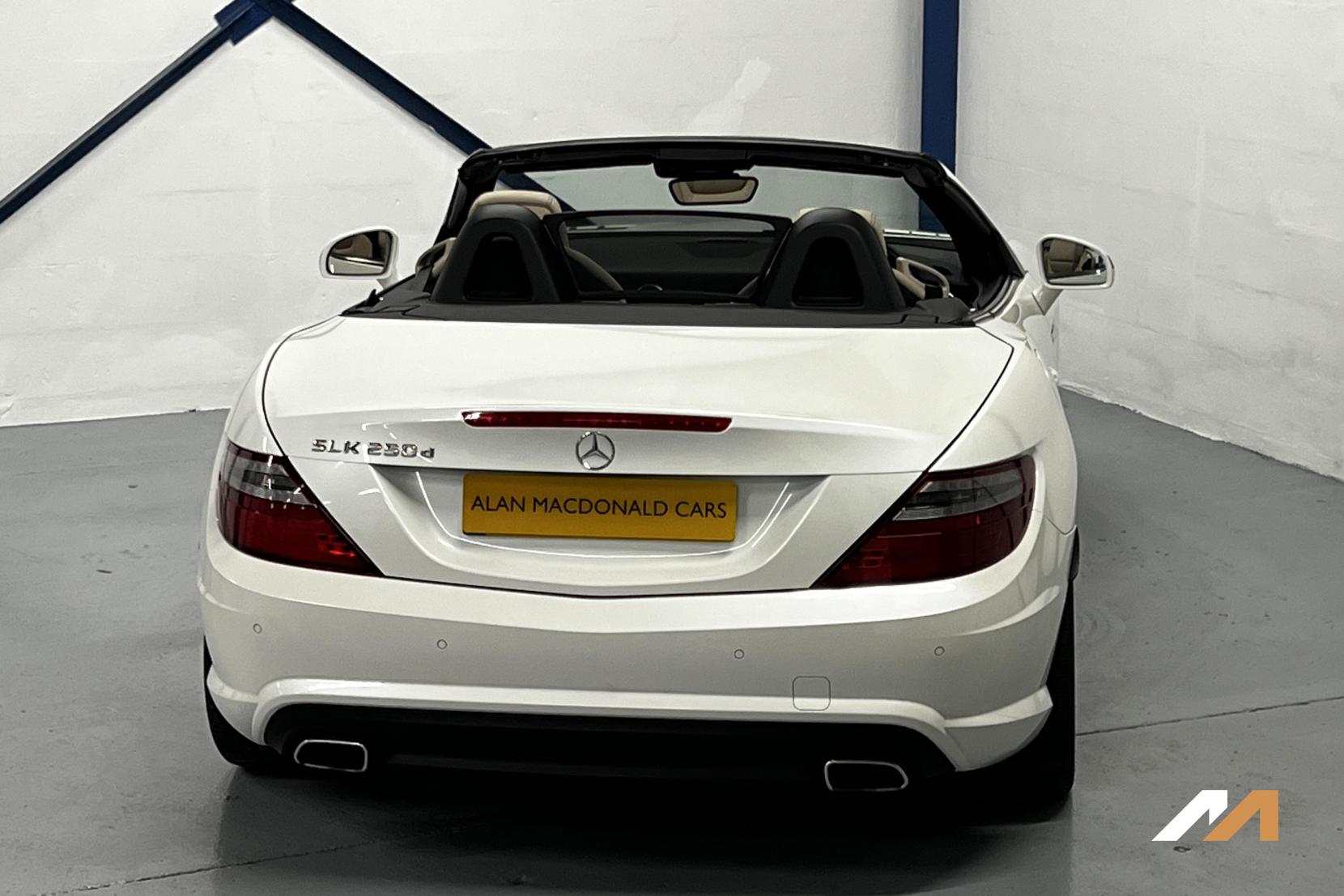 Mercedes-Benz SLK 2.1 SLK250d AMG Sport Convertible 2dr Diesel G-Tronic Euro 6 (s/s) (204 ps)