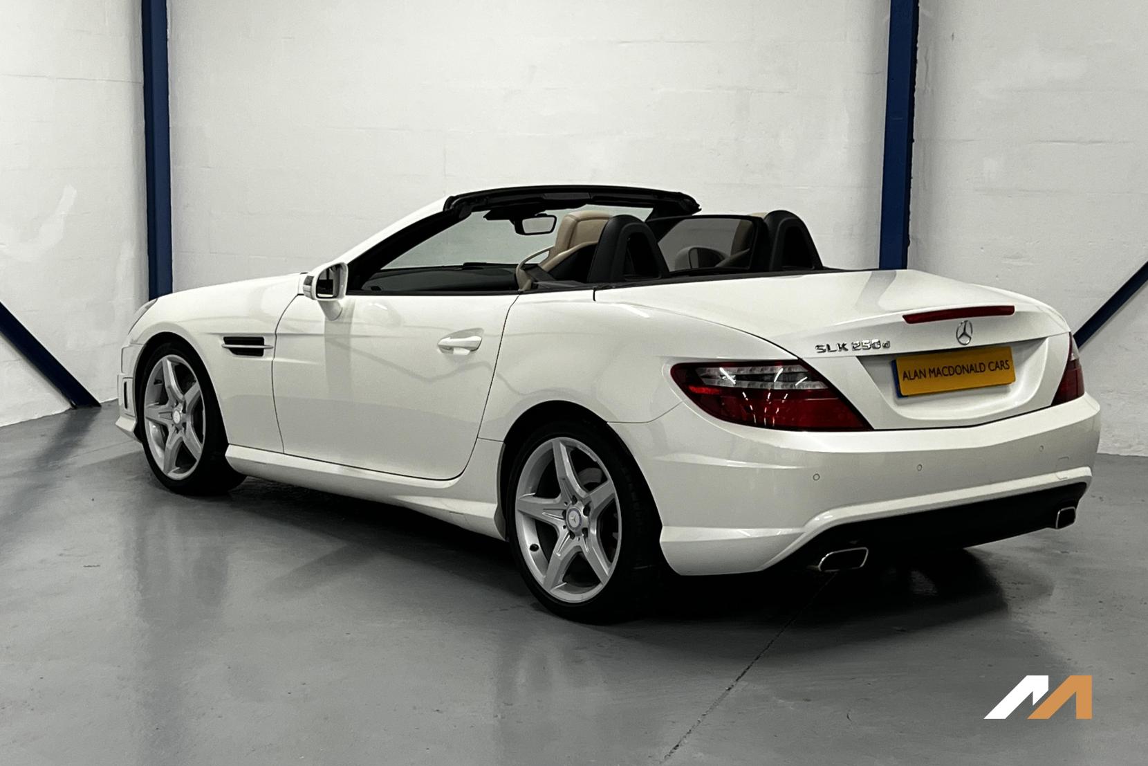 Mercedes-Benz SLK 2.1 SLK250d AMG Sport Convertible 2dr Diesel G-Tronic Euro 6 (s/s) (204 ps)