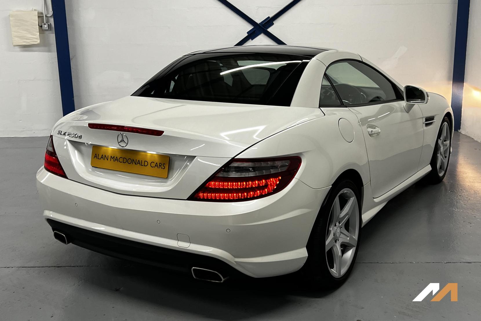 Mercedes-Benz SLK 2.1 SLK250d AMG Sport Convertible 2dr Diesel G-Tronic Euro 6 (s/s) (204 ps)