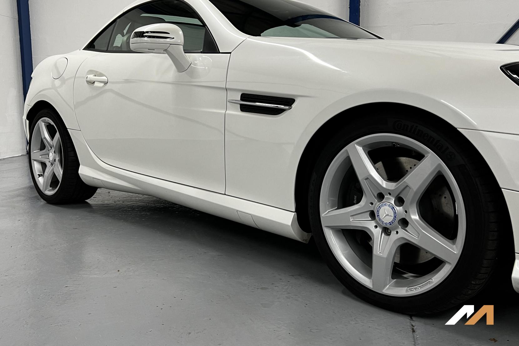 Mercedes-Benz SLK 2.1 SLK250d AMG Sport Convertible 2dr Diesel G-Tronic Euro 6 (s/s) (204 ps)