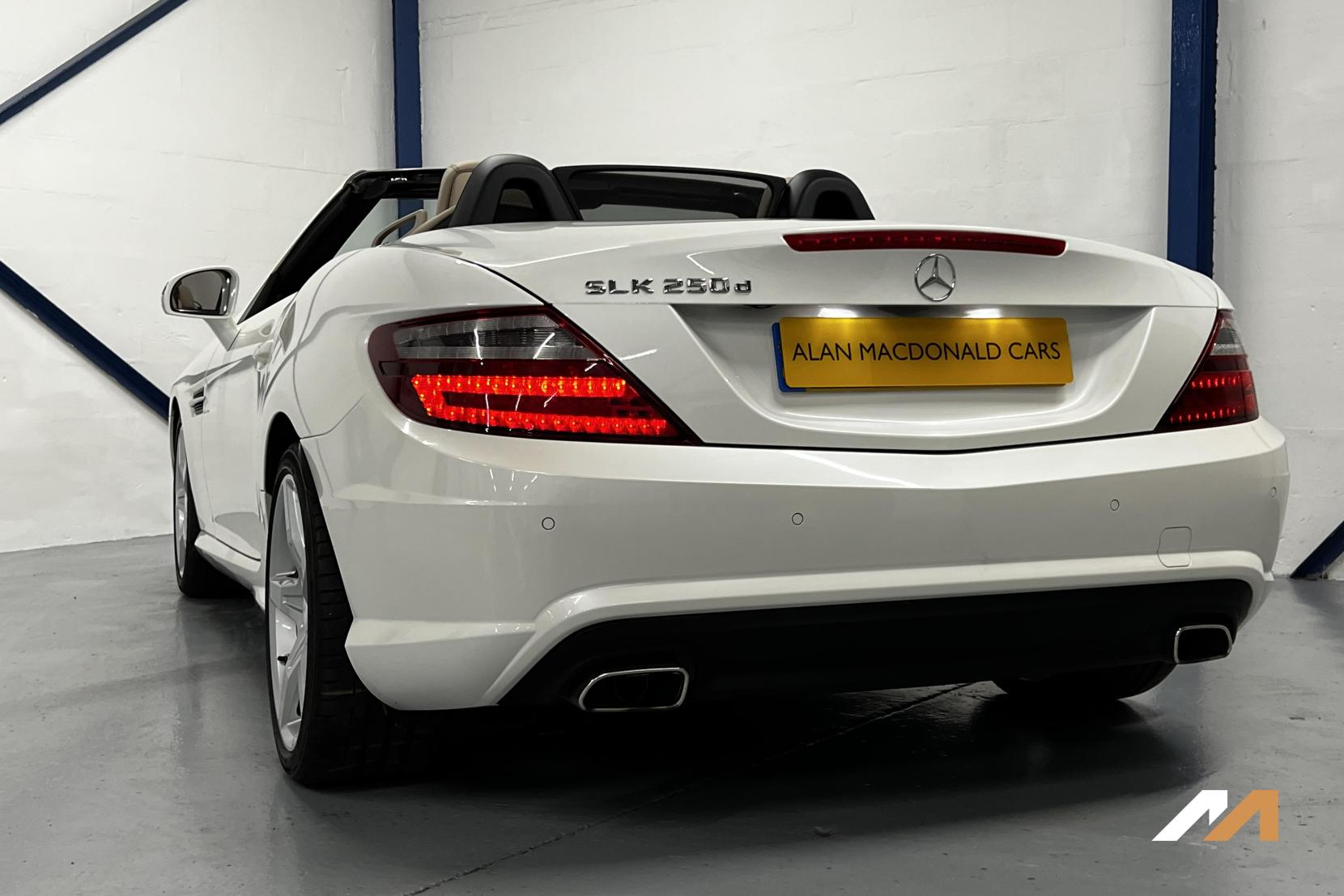 Mercedes-Benz SLK 2.1 SLK250d AMG Sport Convertible 2dr Diesel G-Tronic Euro 6 (s/s) (204 ps)