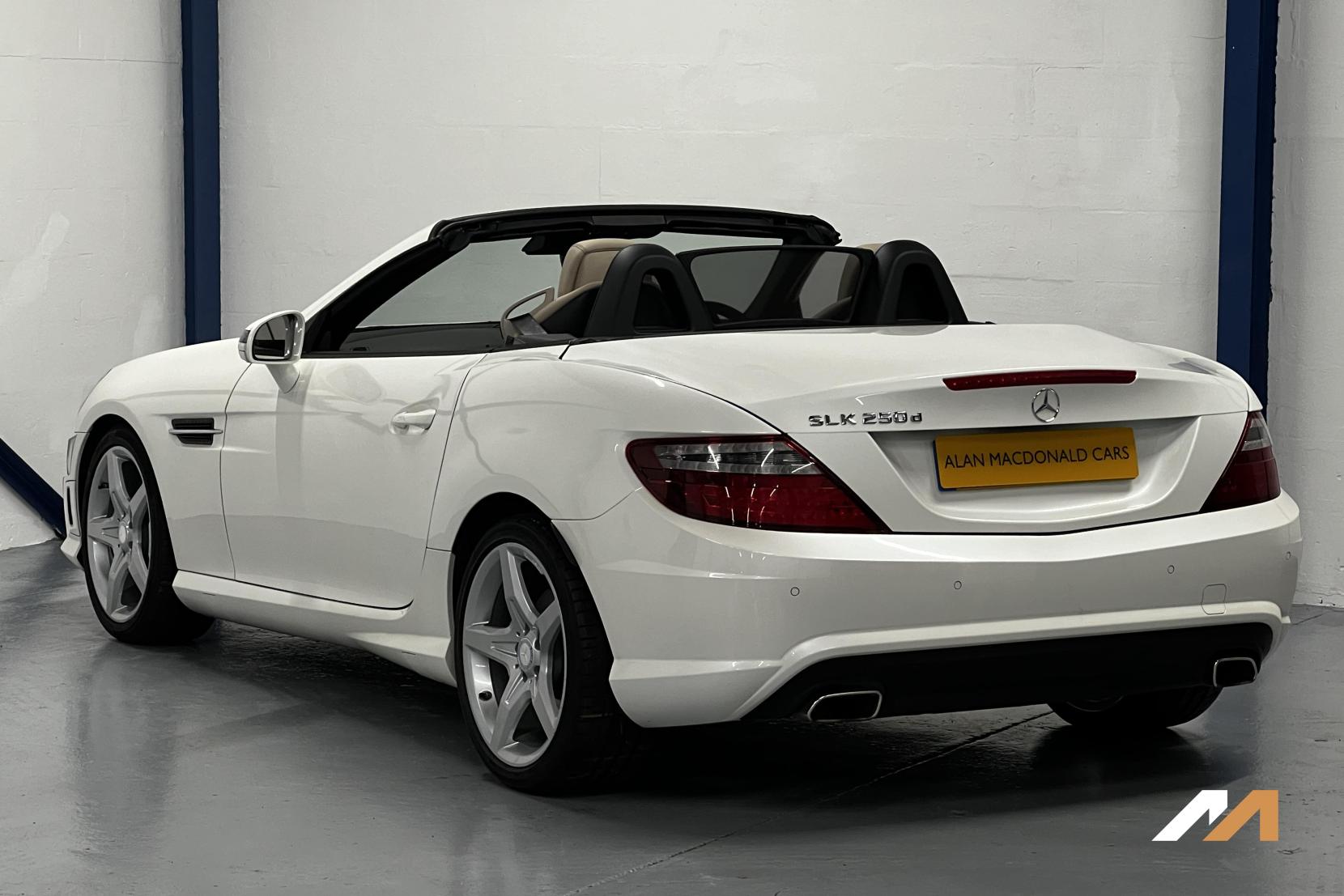 Mercedes-Benz SLK 2.1 SLK250d AMG Sport Convertible 2dr Diesel G-Tronic Euro 6 (s/s) (204 ps)