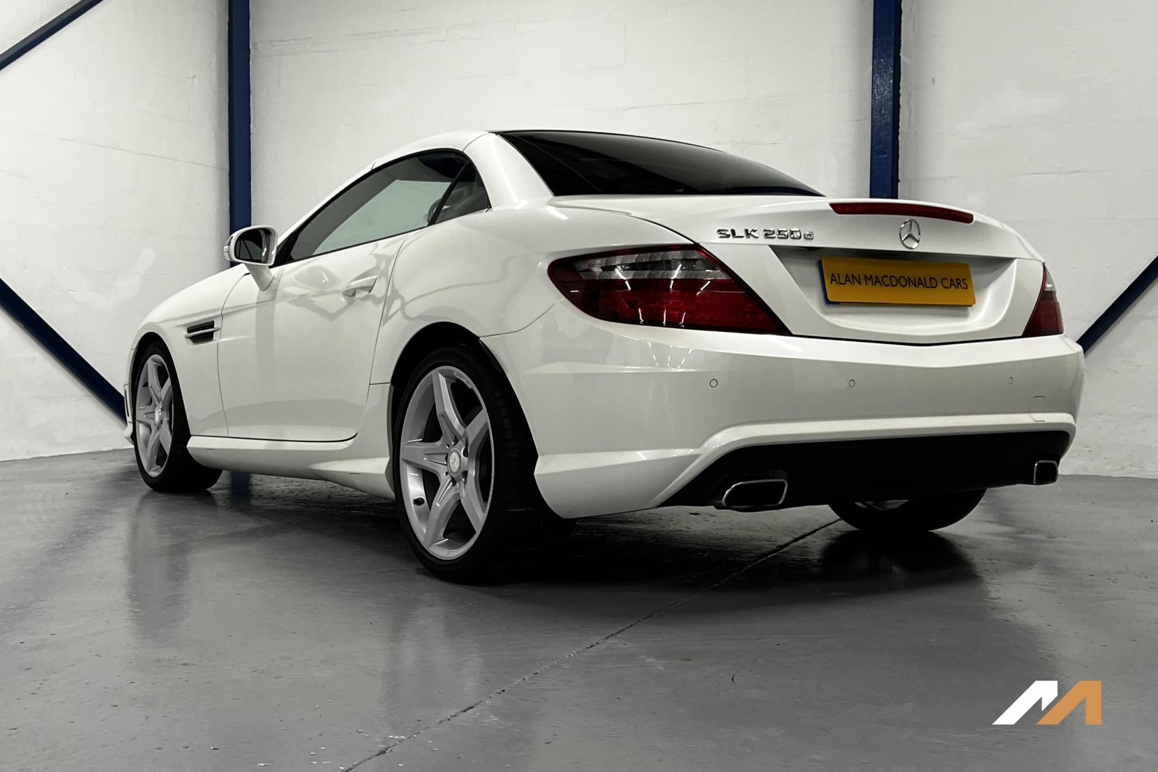 Mercedes-Benz SLK 2.1 SLK250d AMG Sport Convertible 2dr Diesel G-Tronic Euro 6 (s/s) (204 ps)