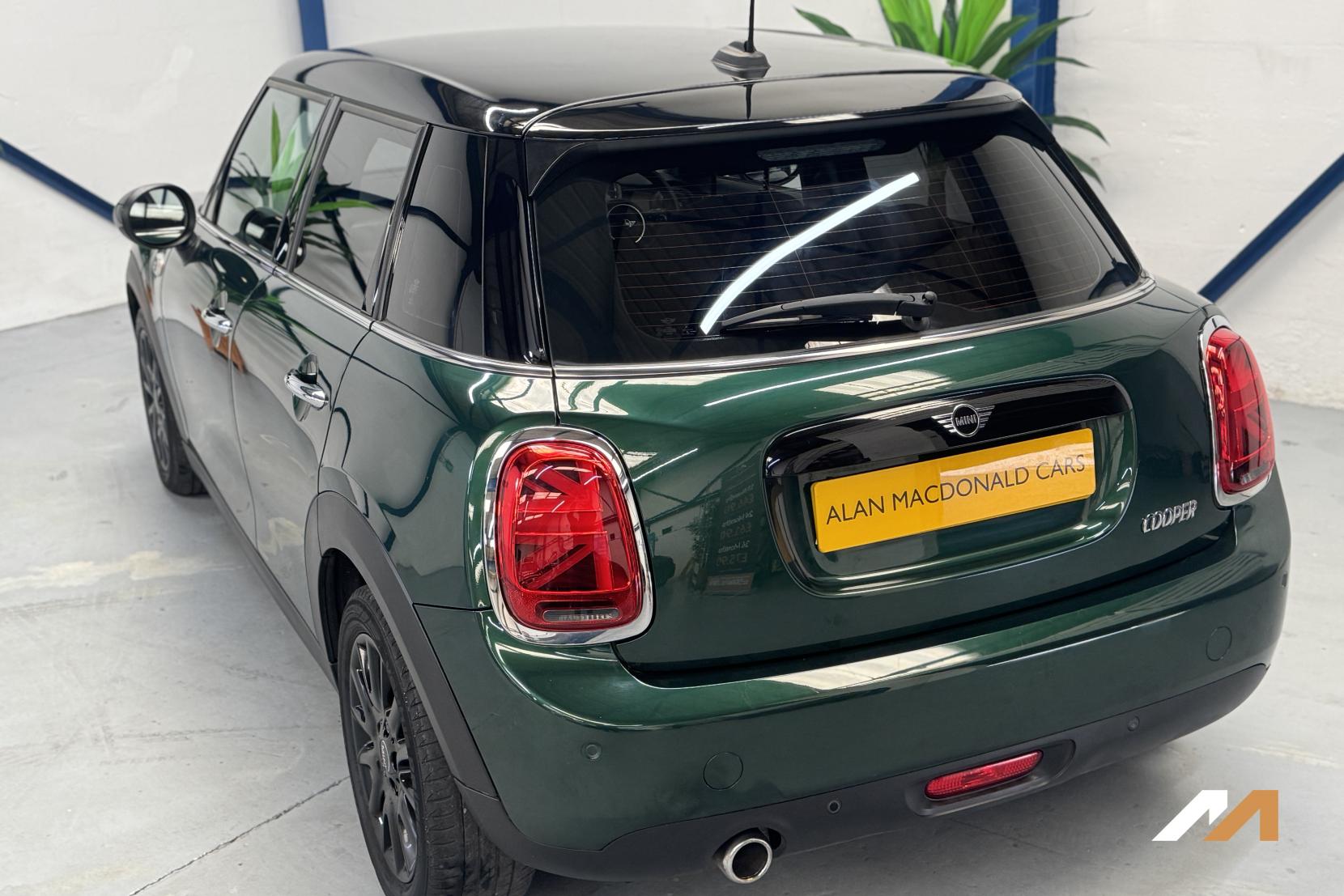 MINI Hatch 1.5 Cooper Hatchback 5dr Petrol Manual Euro 6 (s/s) (136 ps)