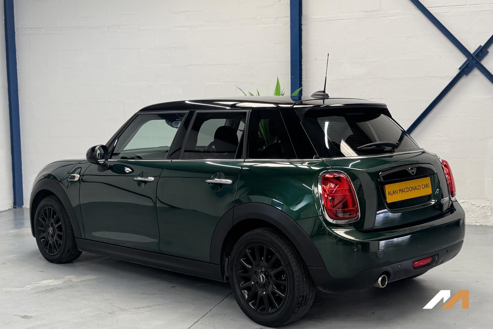MINI Hatch 1.5 Cooper Hatchback 5dr Petrol Manual Euro 6 (s/s) (136 ps)
