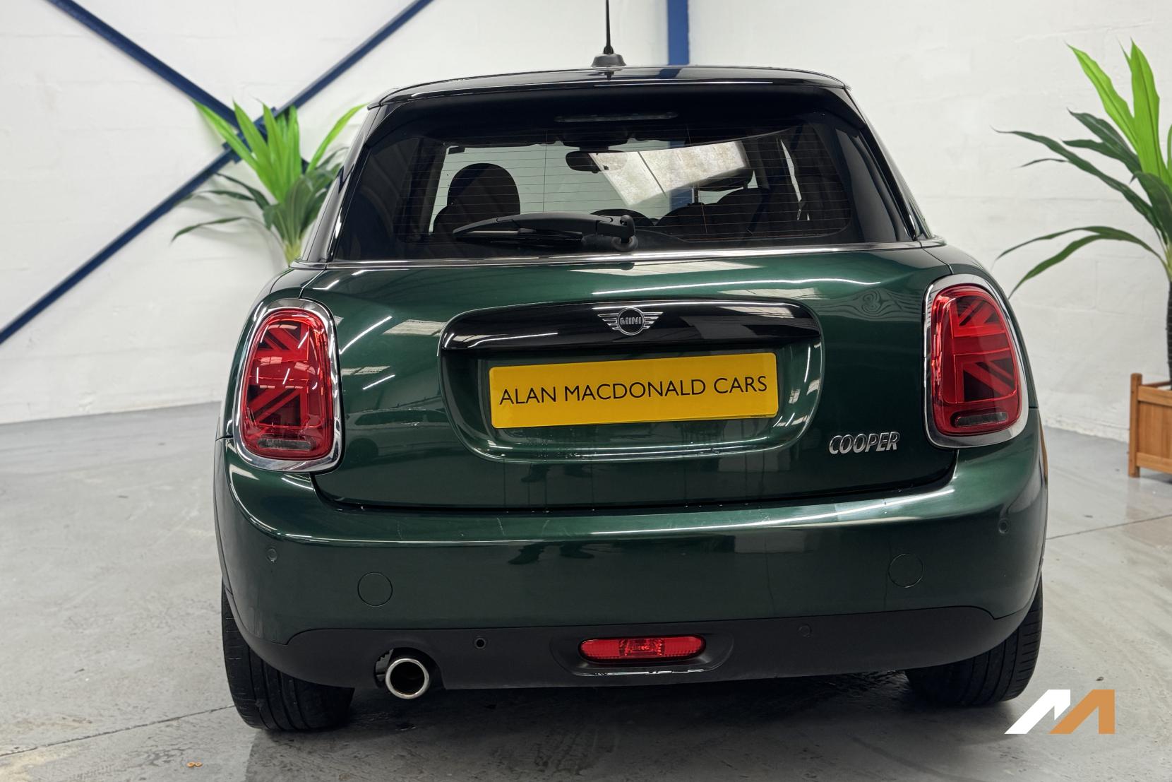 MINI Hatch 1.5 Cooper Hatchback 5dr Petrol Manual Euro 6 (s/s) (136 ps)