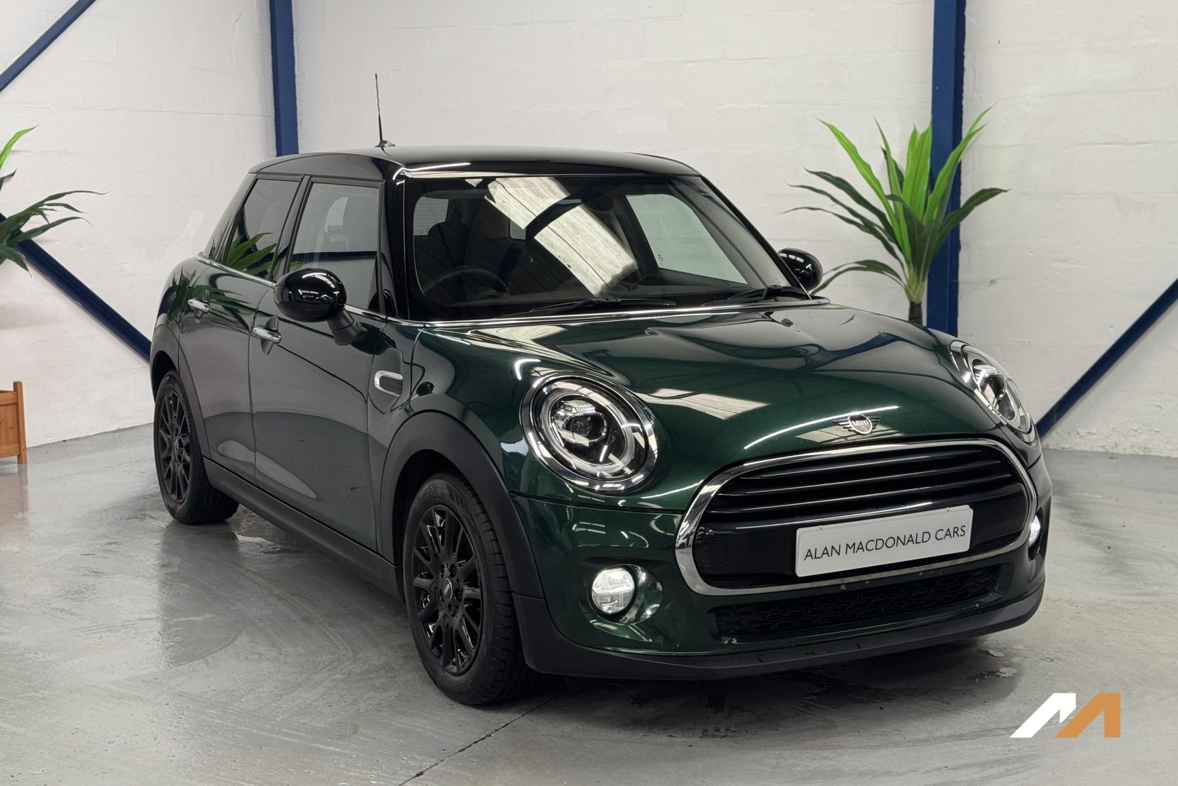 MINI Hatch 1.5 Cooper Hatchback 5dr Petrol Manual Euro 6 (s/s) (136 ps)