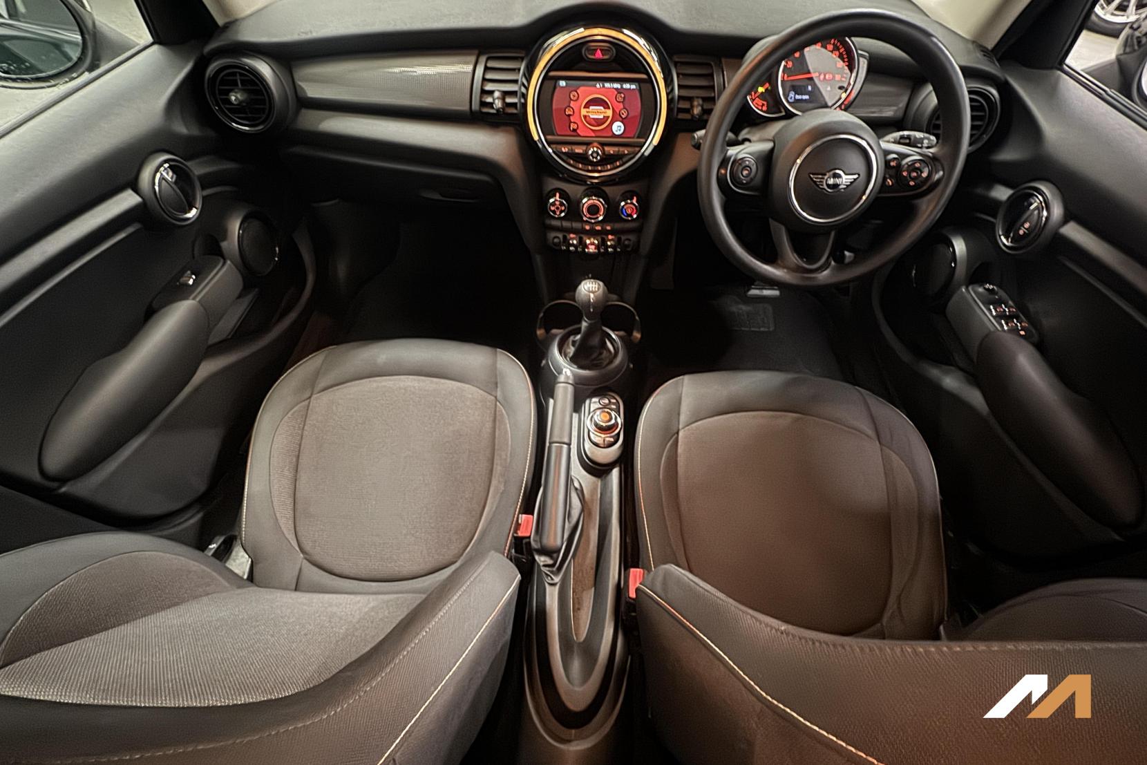 MINI Hatch 1.5 Cooper Hatchback 5dr Petrol Manual Euro 6 (s/s) (136 ps)