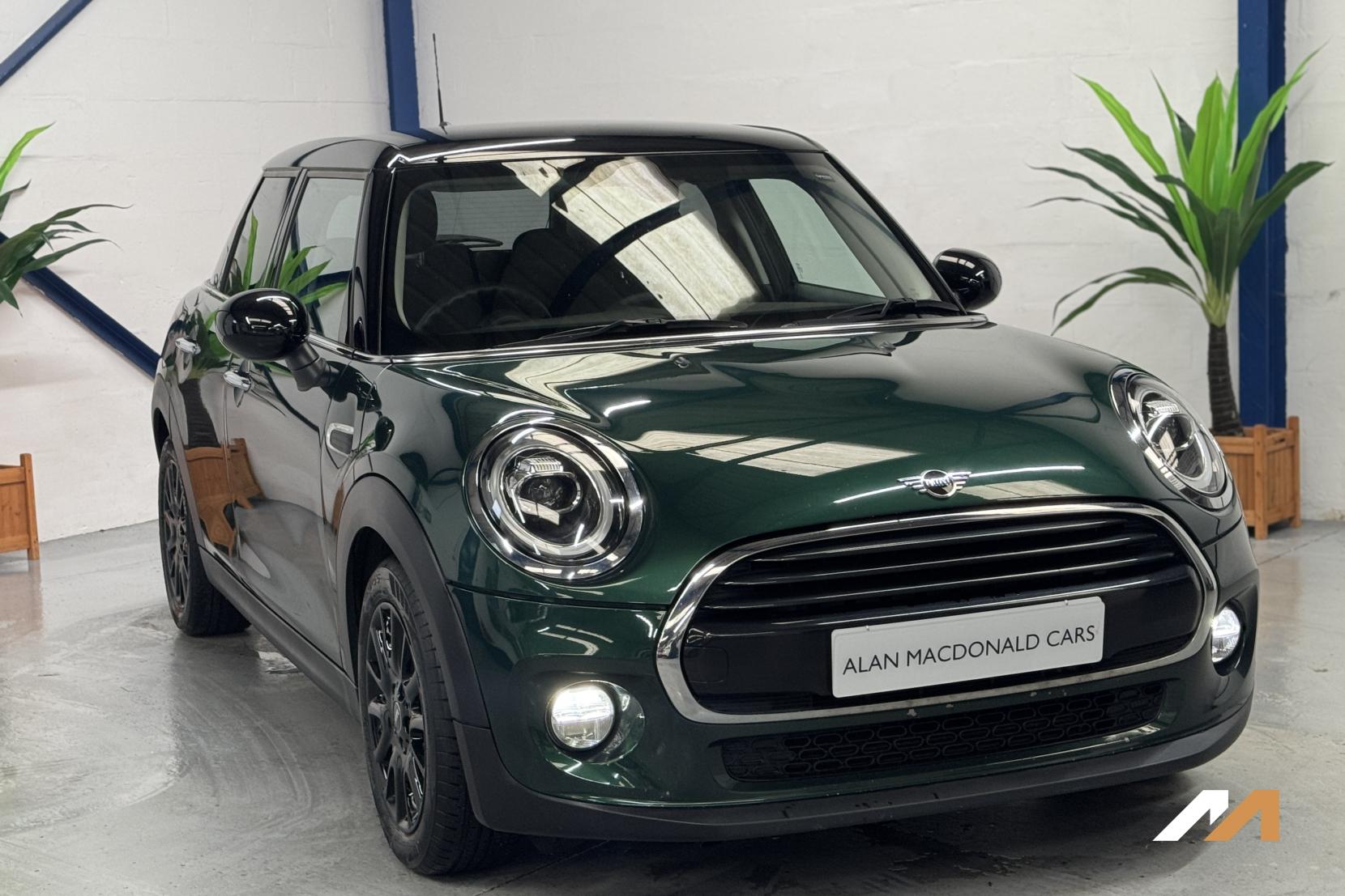 MINI Hatch 1.5 Cooper Hatchback 5dr Petrol Manual Euro 6 (s/s) (136 ps)