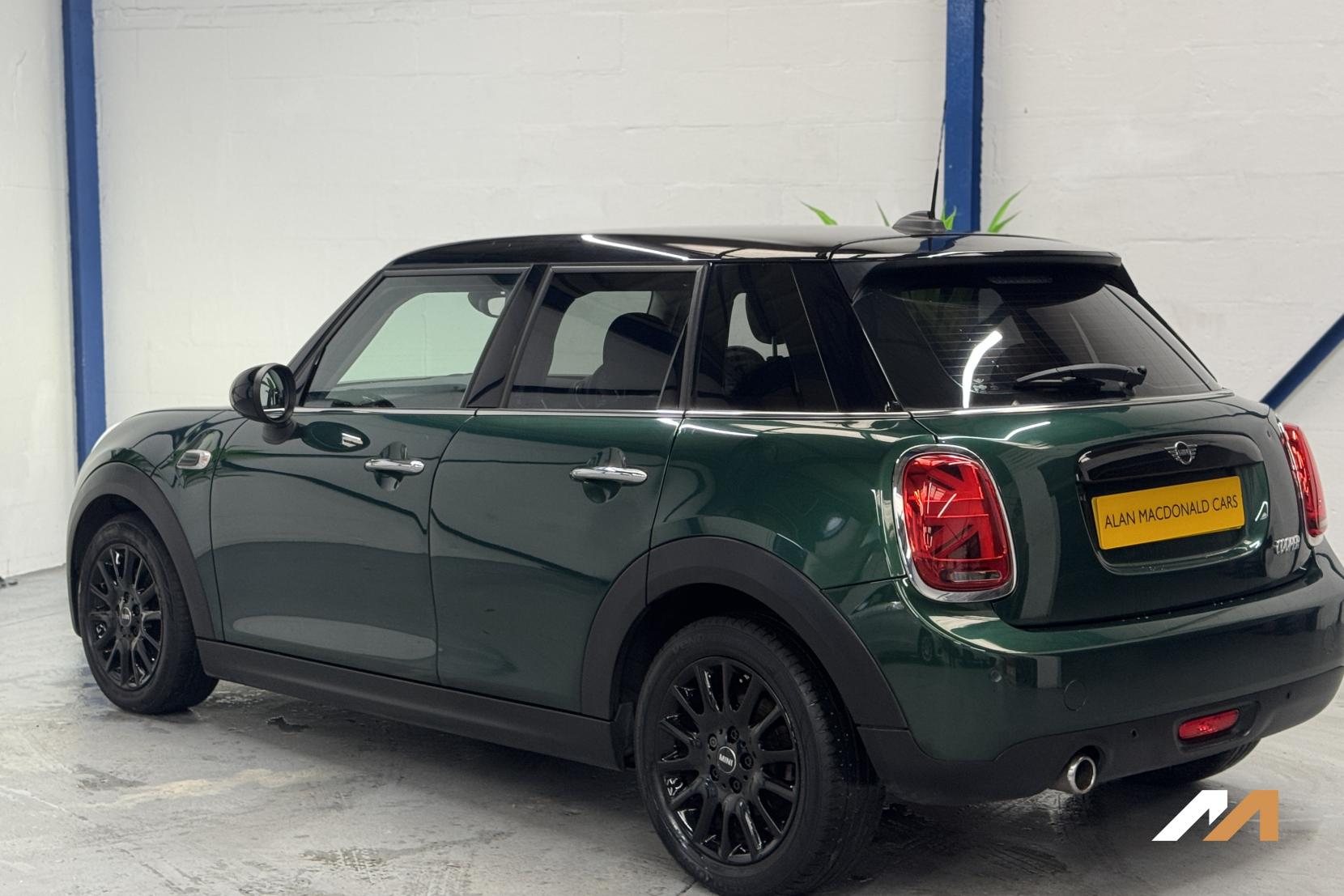 MINI Hatch 1.5 Cooper Hatchback 5dr Petrol Manual Euro 6 (s/s) (136 ps)