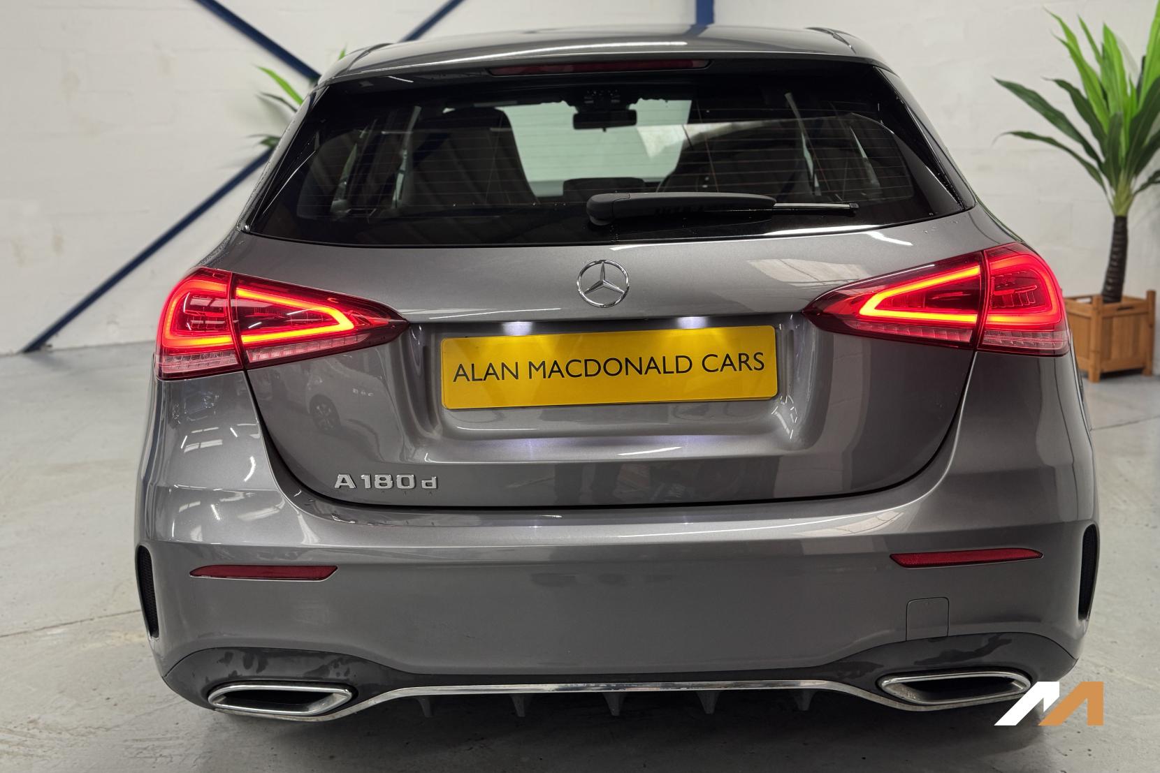 Mercedes-Benz A Class 1.5 A180d AMG Line Hatchback 5dr Diesel 7G-DCT Euro 6 (s/s) (116 ps)