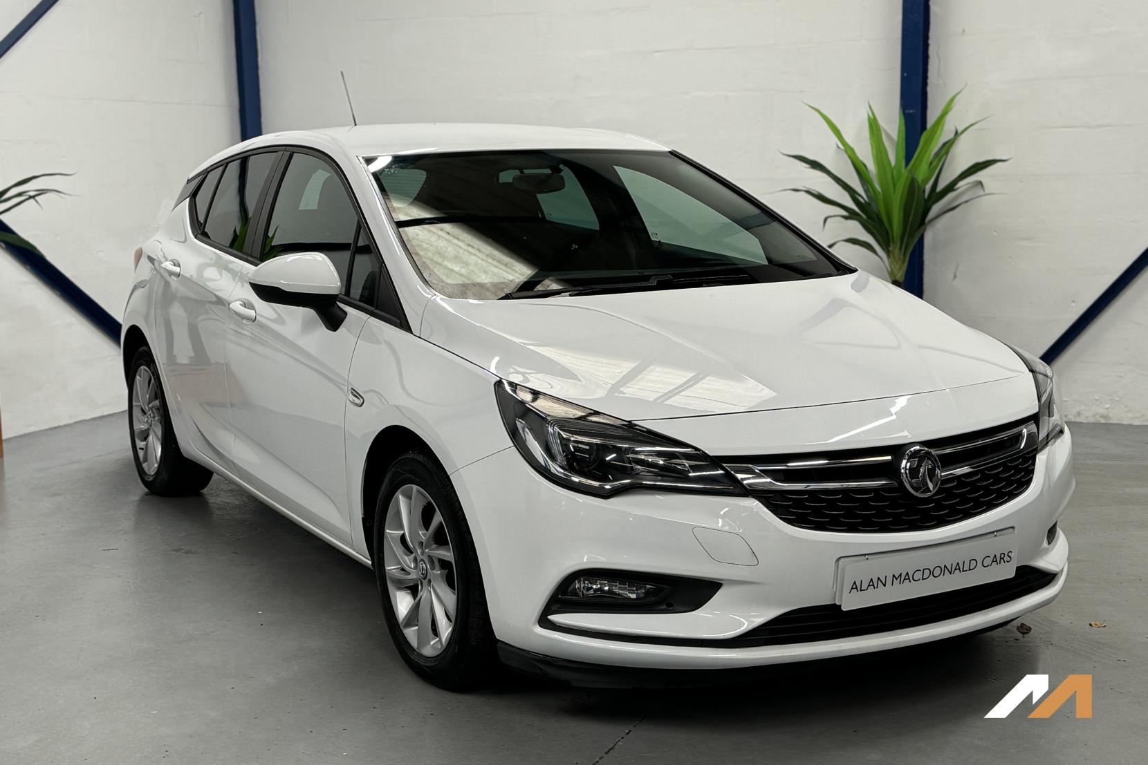 Vauxhall Astra 1.6 CDTi ecoTEC BlueInjection Design Hatchback 5dr Diesel Manual Euro 6 (s/s) (110 ps)