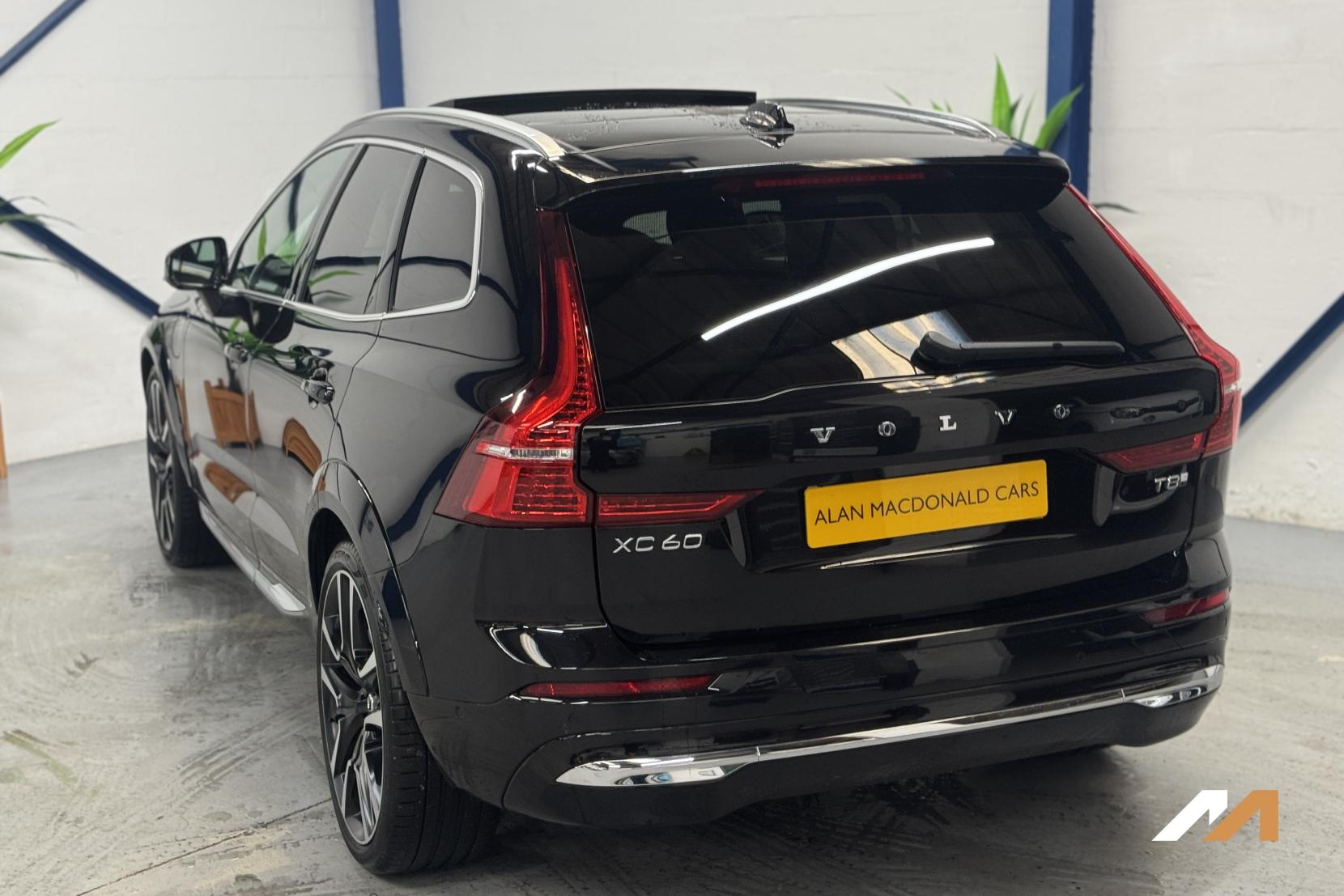 Volvo XC60 2.0h T8 18.8kWh Ultra Bright SUV 5dr Petrol Plug-in Hybrid Auto AWD Euro 6 (s/s) (455 ps)