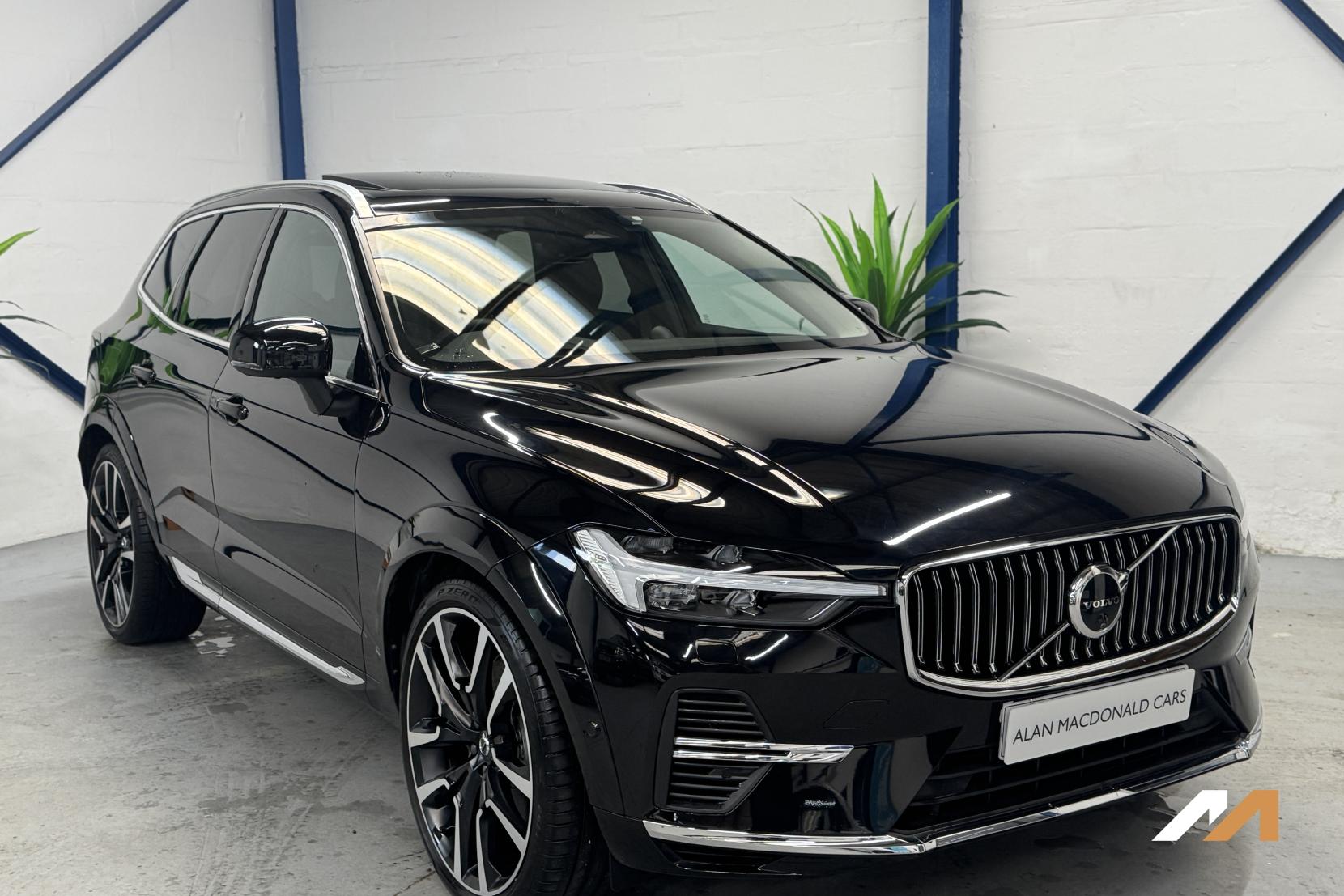 Volvo XC60 2.0h T8 18.8kWh Ultra Bright SUV 5dr Petrol Plug-in Hybrid Auto AWD Euro 6 (s/s) (455 ps)