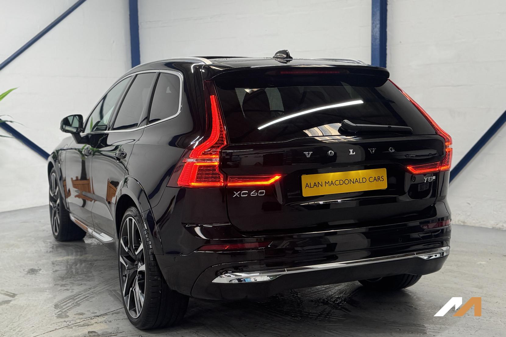 Volvo XC60 2.0h T8 18.8kWh Ultra Bright SUV 5dr Petrol Plug-in Hybrid Auto AWD Euro 6 (s/s) (455 ps)