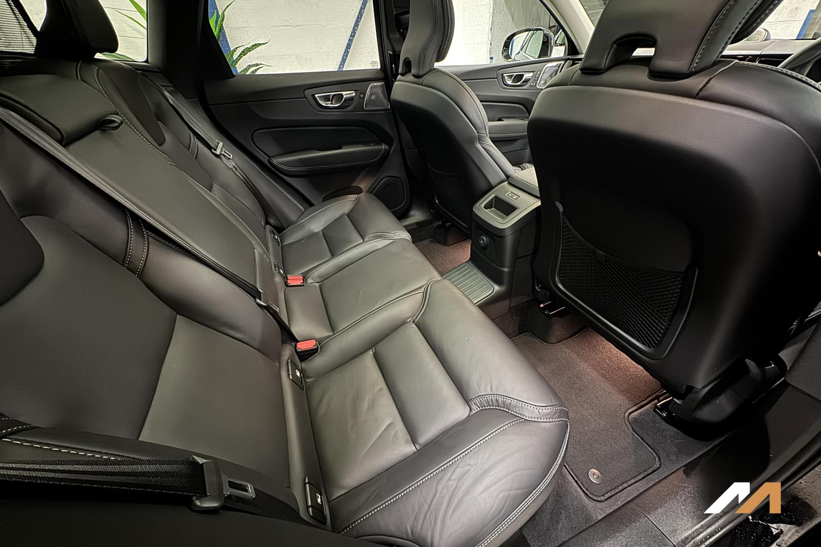 Volvo XC60 2.0h T8 18.8kWh Ultra Bright SUV 5dr Petrol Plug-in Hybrid Auto AWD Euro 6 (s/s) (455 ps)