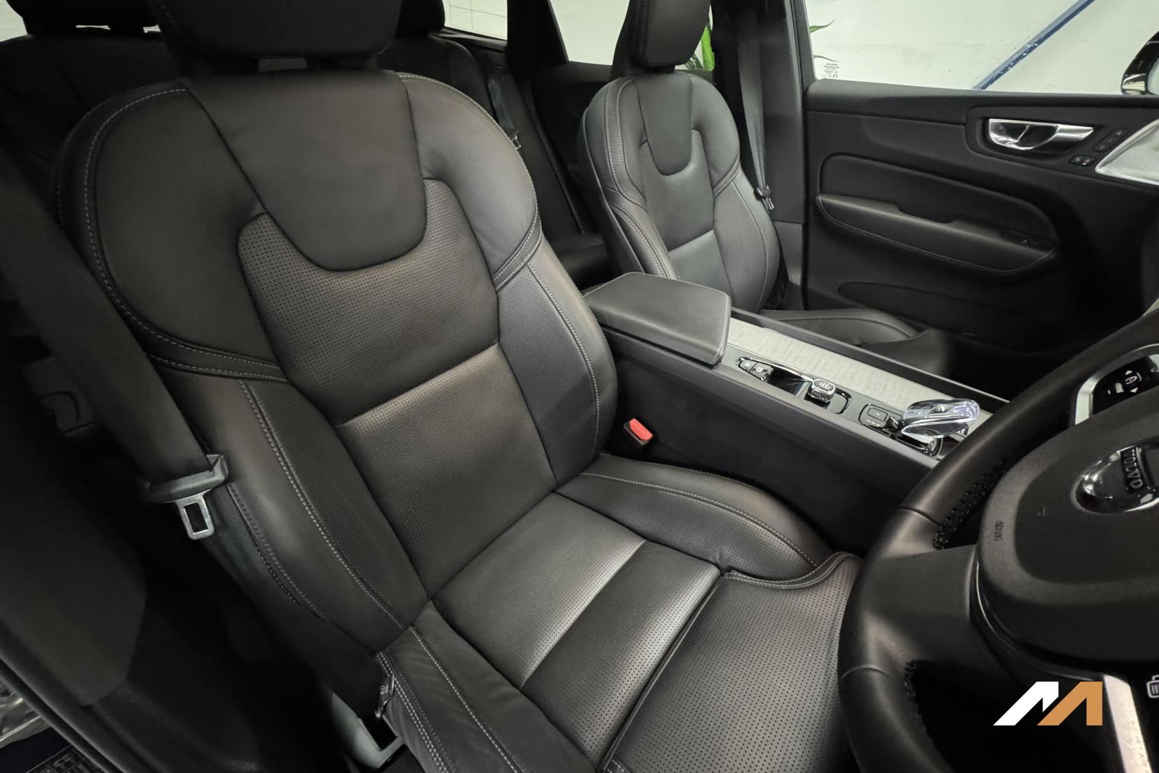 Volvo XC60 2.0h T8 18.8kWh Ultra Bright SUV 5dr Petrol Plug-in Hybrid Auto AWD Euro 6 (s/s) (455 ps)