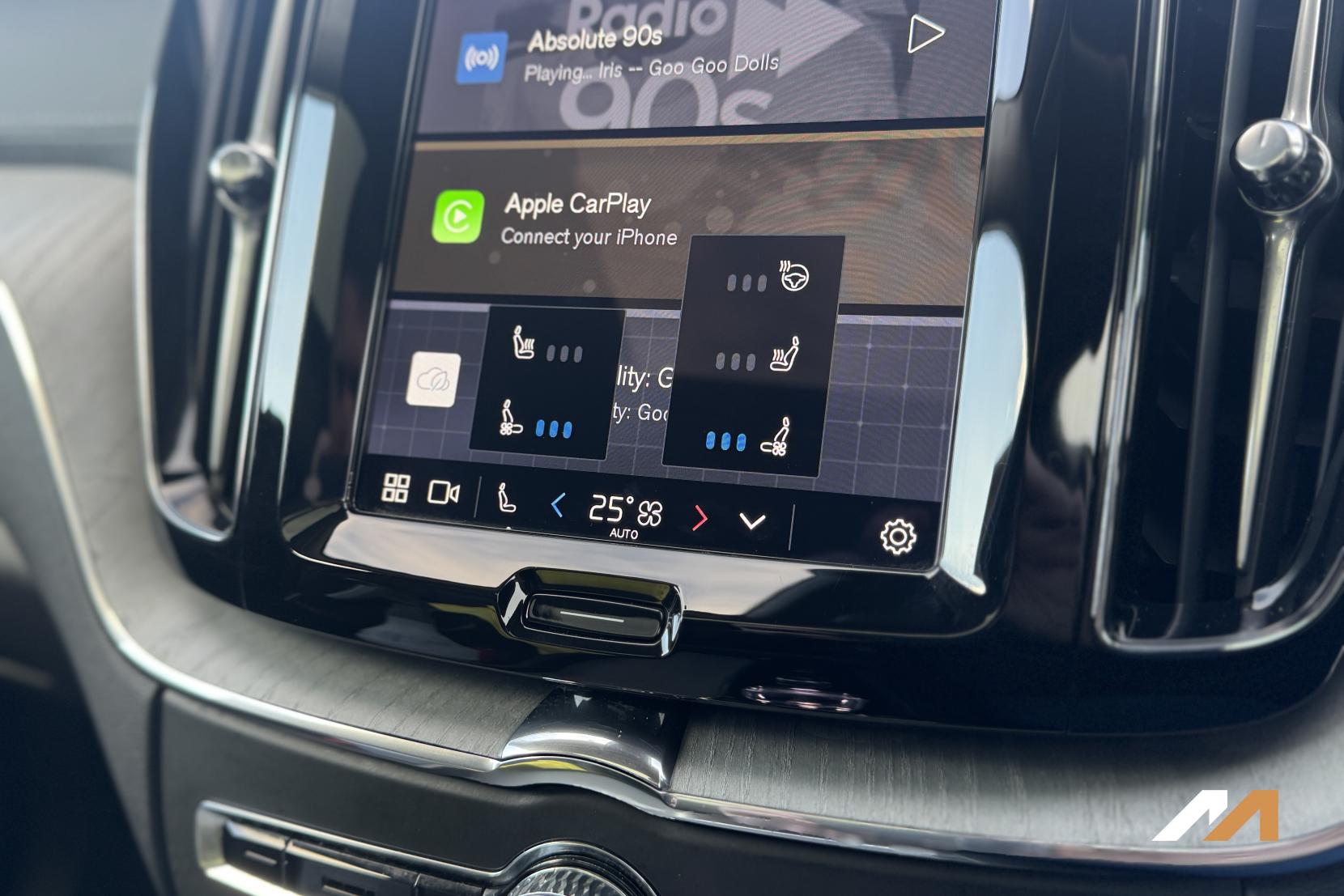 Volvo XC60 2.0h T8 18.8kWh Ultra Bright SUV 5dr Petrol Plug-in Hybrid Auto AWD Euro 6 (s/s) (455 ps)