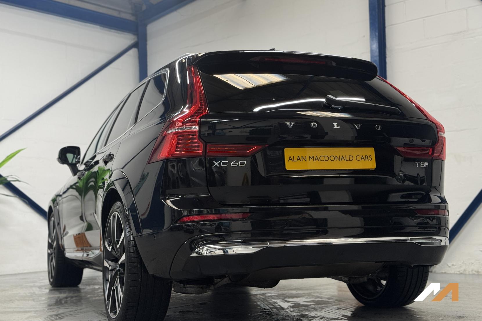 Volvo XC60 2.0h T8 18.8kWh Ultra Bright SUV 5dr Petrol Plug-in Hybrid Auto AWD Euro 6 (s/s) (455 ps)