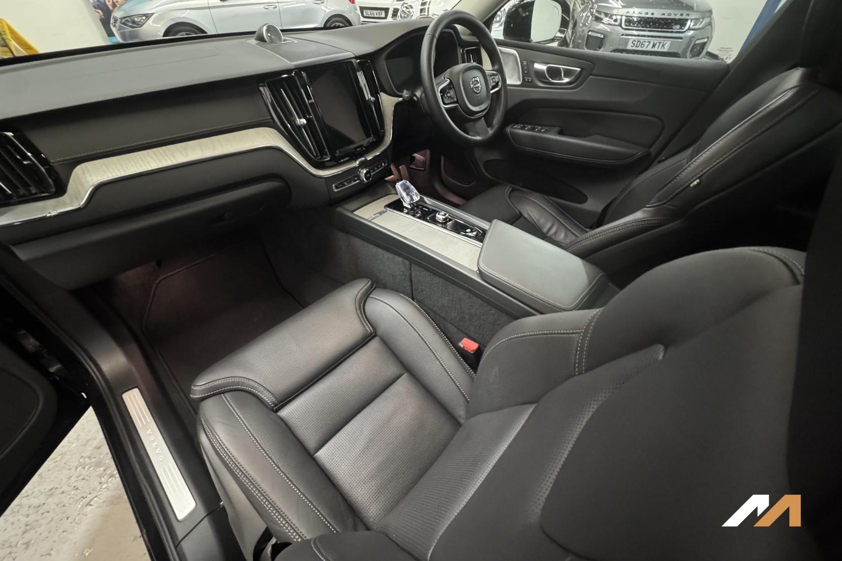 Volvo XC60 2.0h T8 18.8kWh Ultra Bright SUV 5dr Petrol Plug-in Hybrid Auto AWD Euro 6 (s/s) (455 ps)