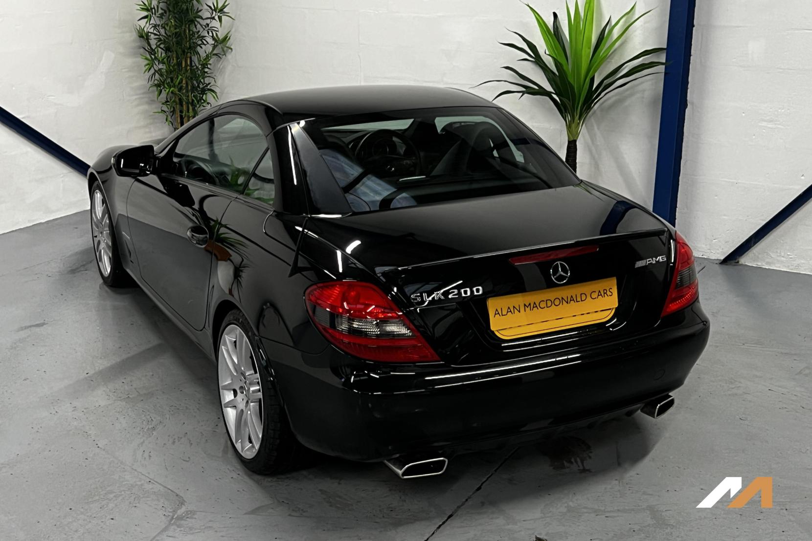 Mercedes-Benz SLK 1.8 SLK200K Convertible 2dr Petrol Tiptronic Euro 4 (184 ps)