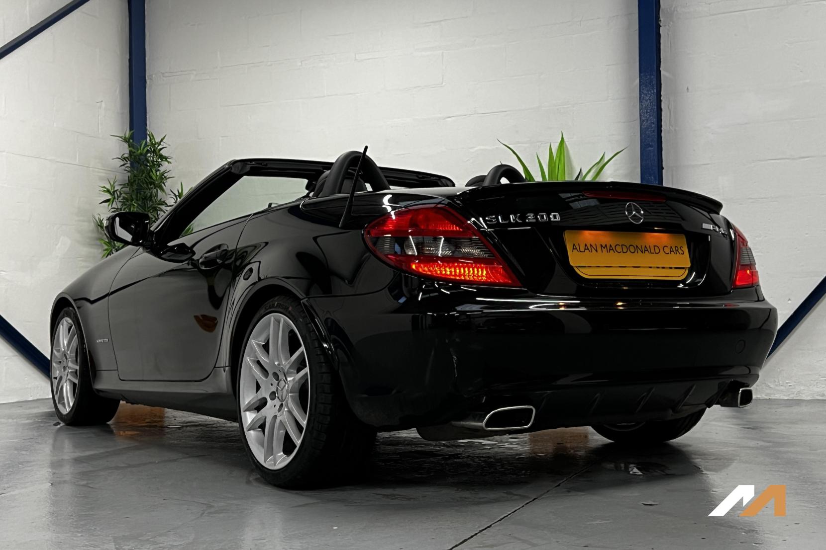 Mercedes-Benz SLK 1.8 SLK200K Convertible 2dr Petrol Tiptronic Euro 4 (184 ps)